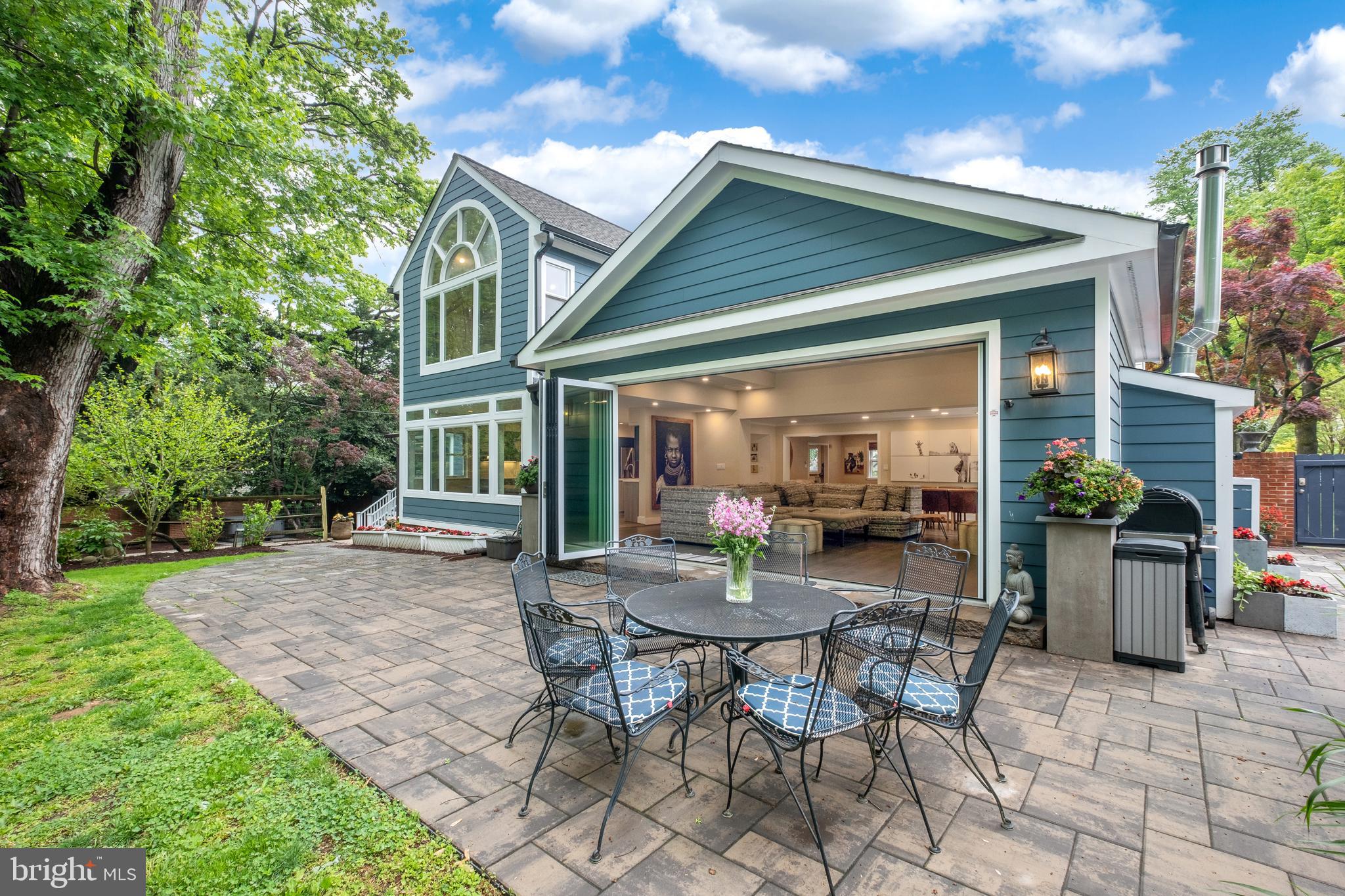 SPRING VALLEY - Residential