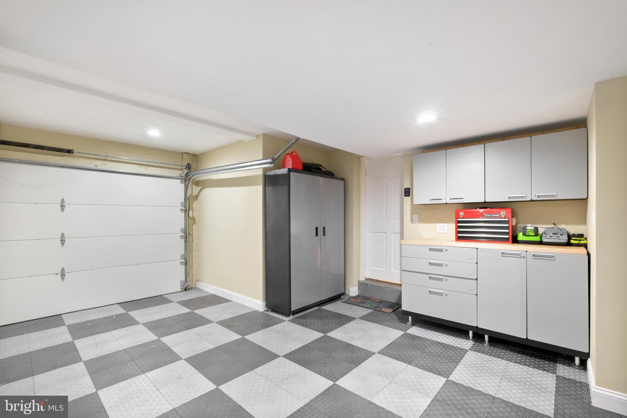 SPRING VALLEY - Residential