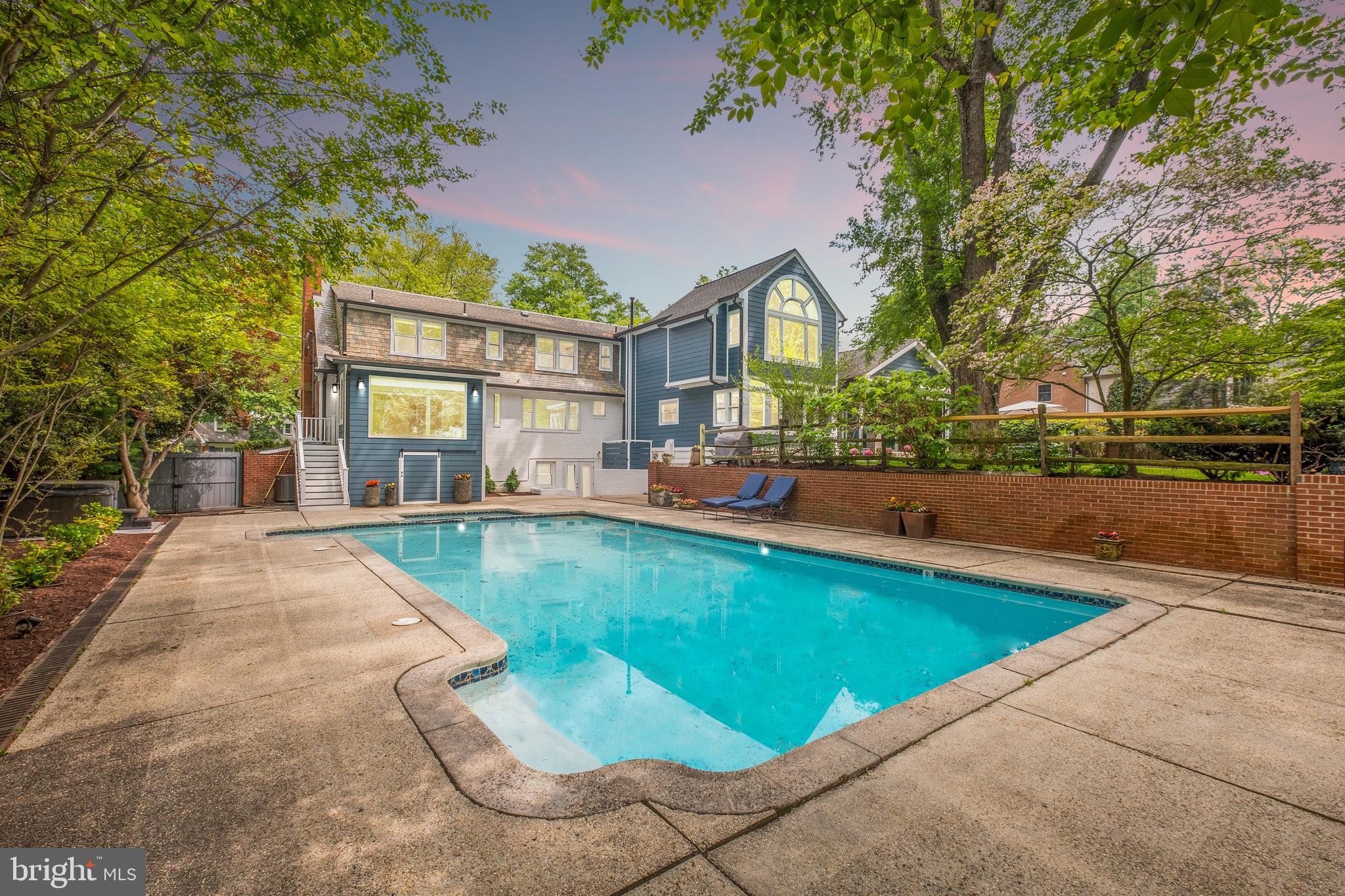SPRING VALLEY - Residential