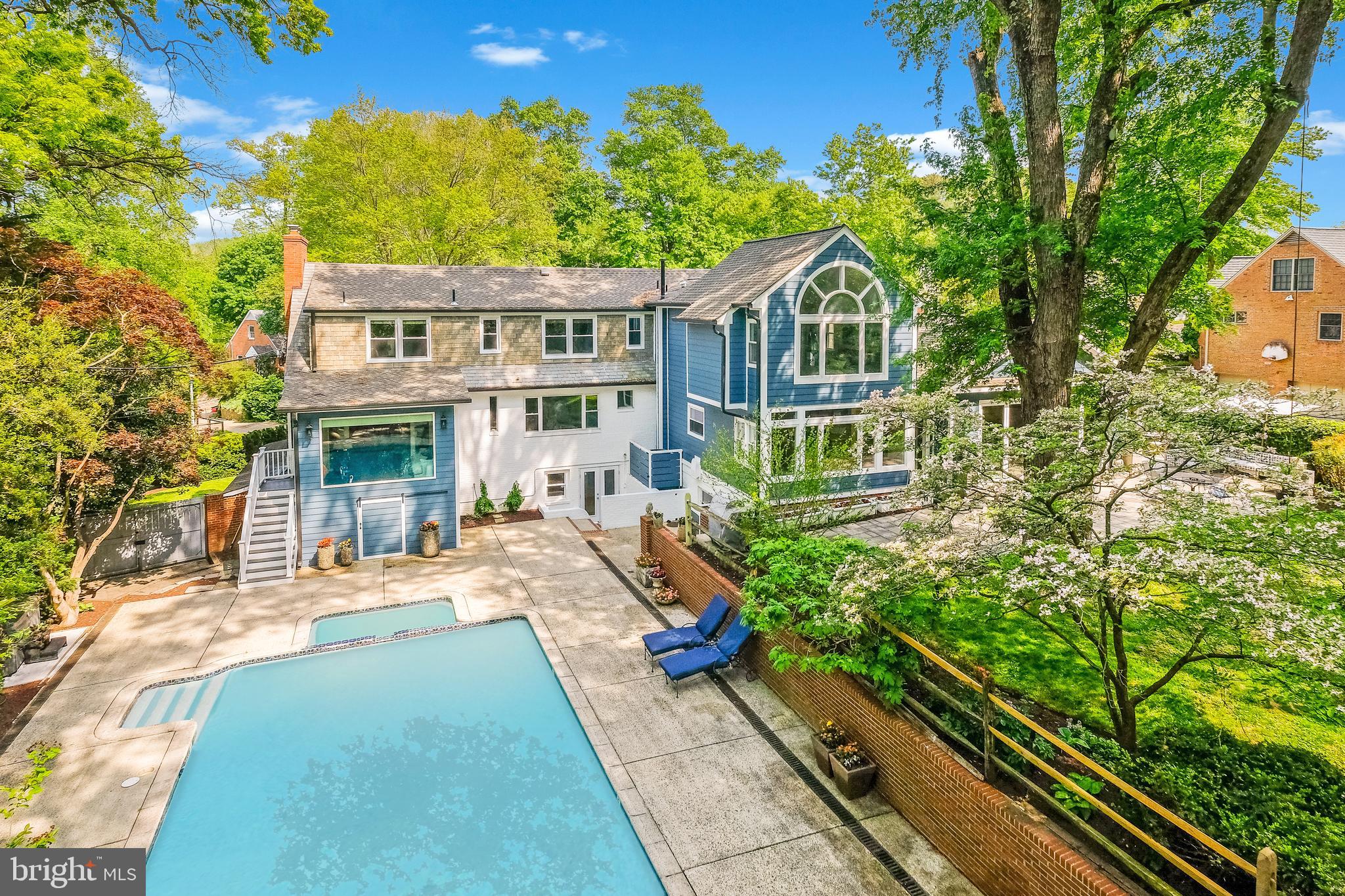 SPRING VALLEY - Residential