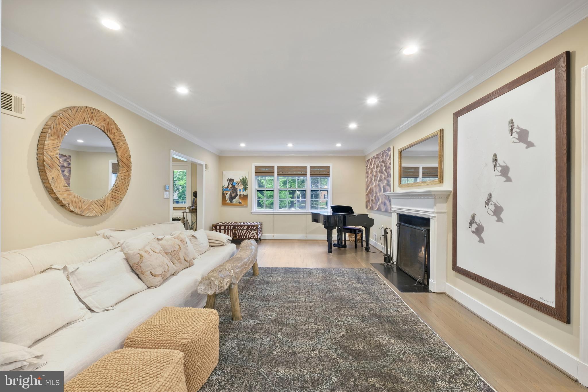 SPRING VALLEY - Residential