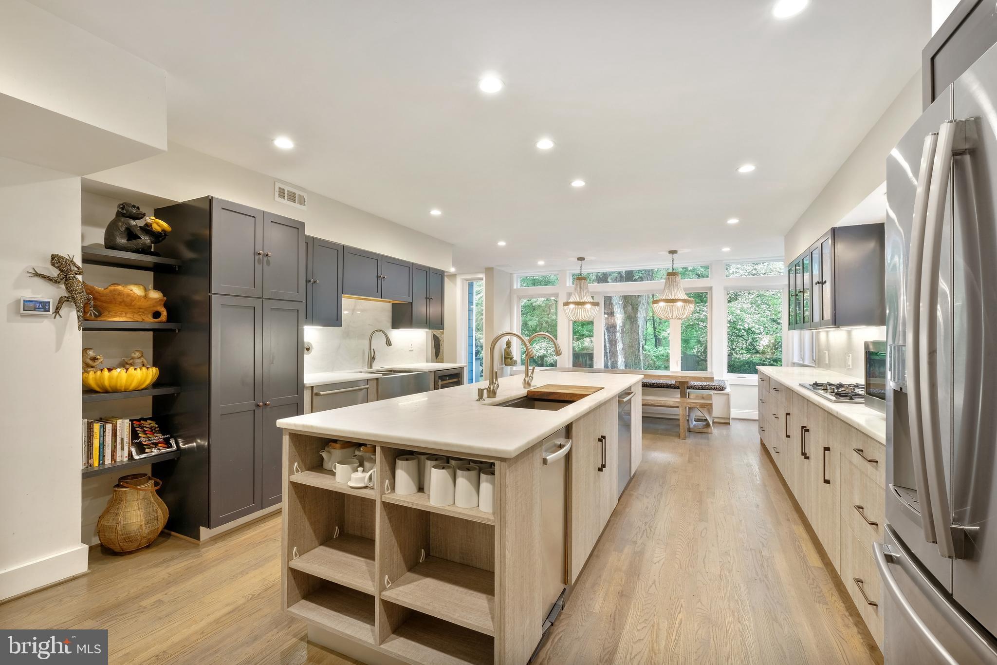 SPRING VALLEY - Residential