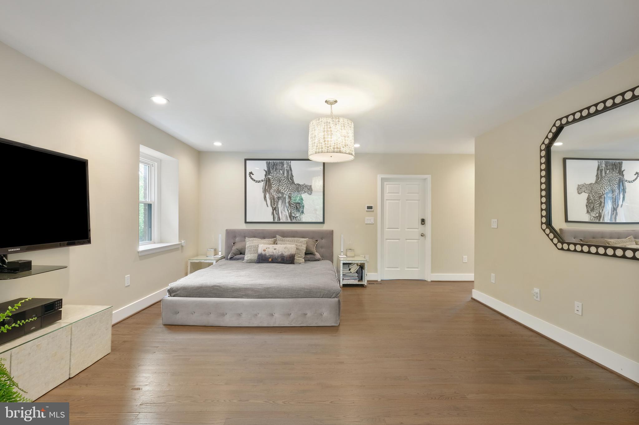 SPRING VALLEY - Residential