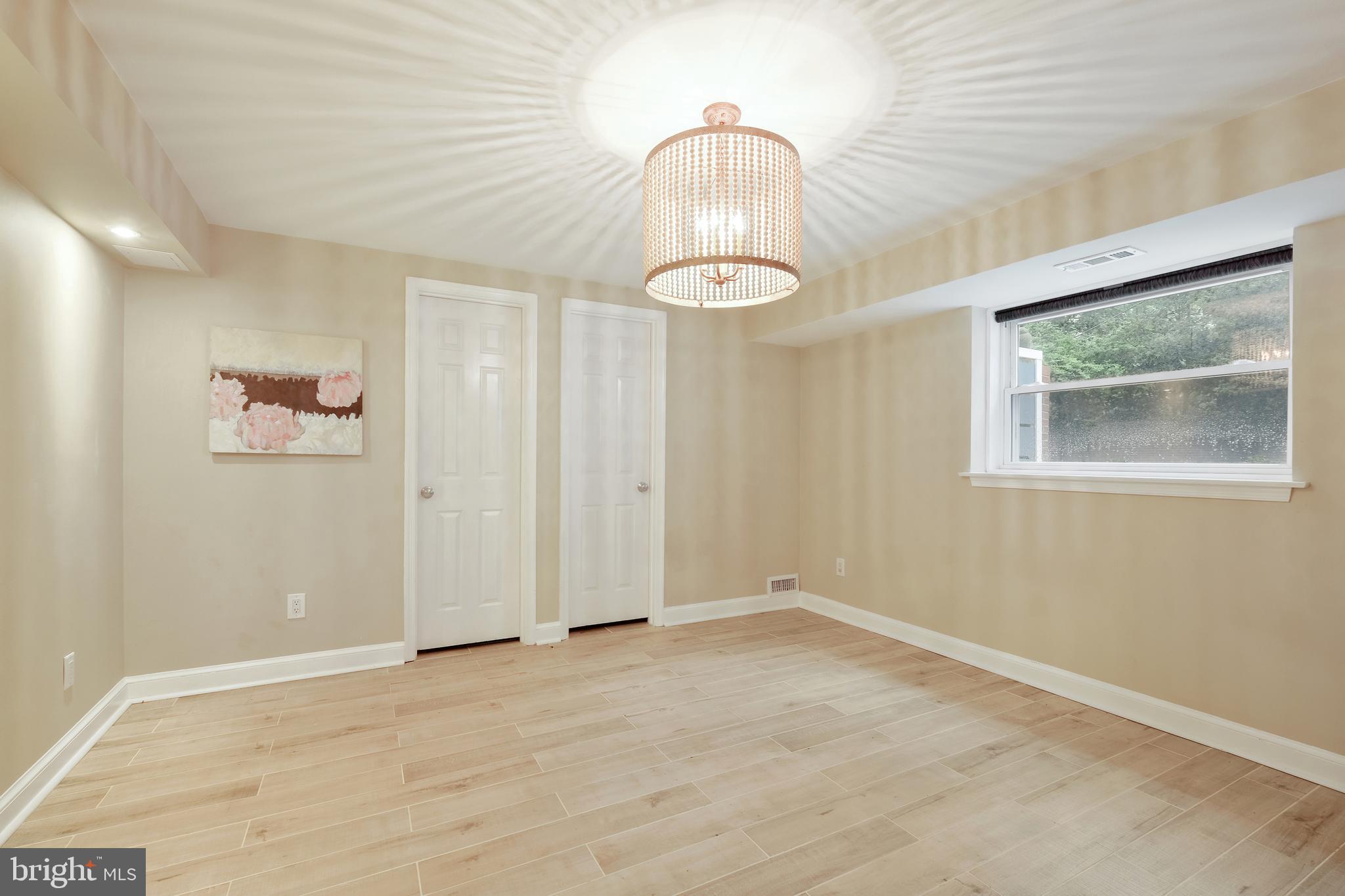 SPRING VALLEY - Residential