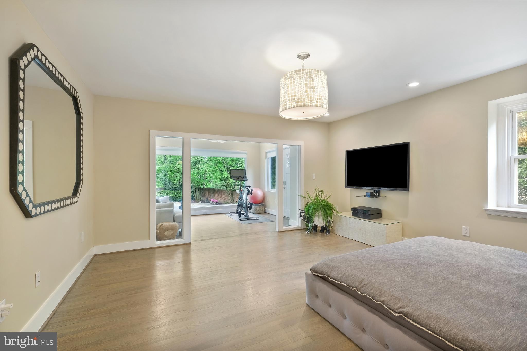SPRING VALLEY - Residential