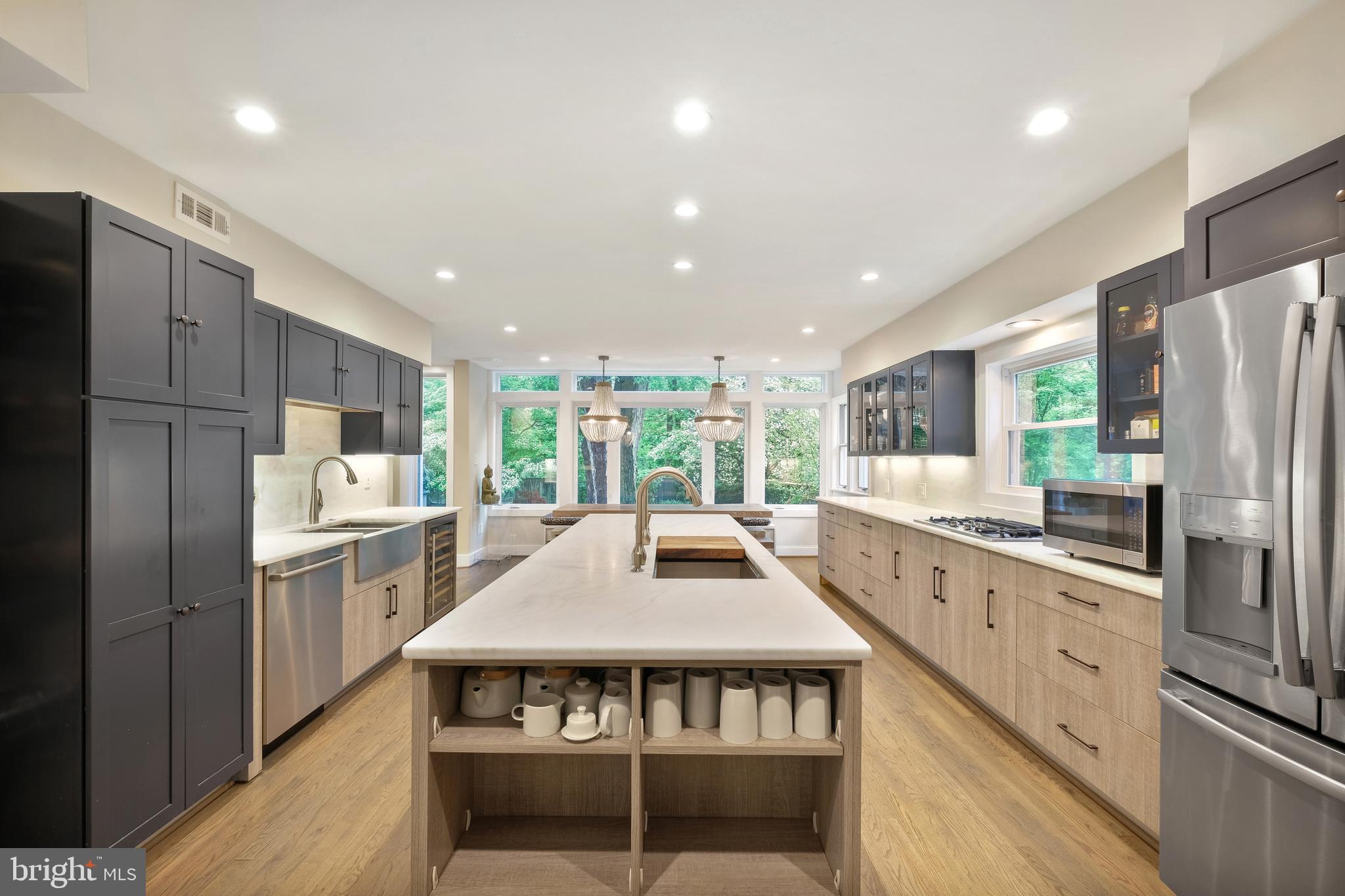SPRING VALLEY - Residential