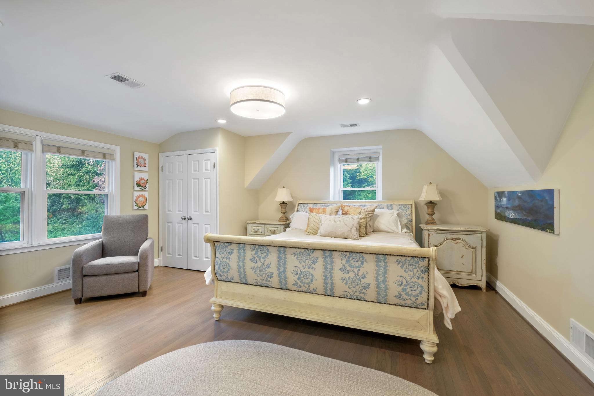 SPRING VALLEY - Residential