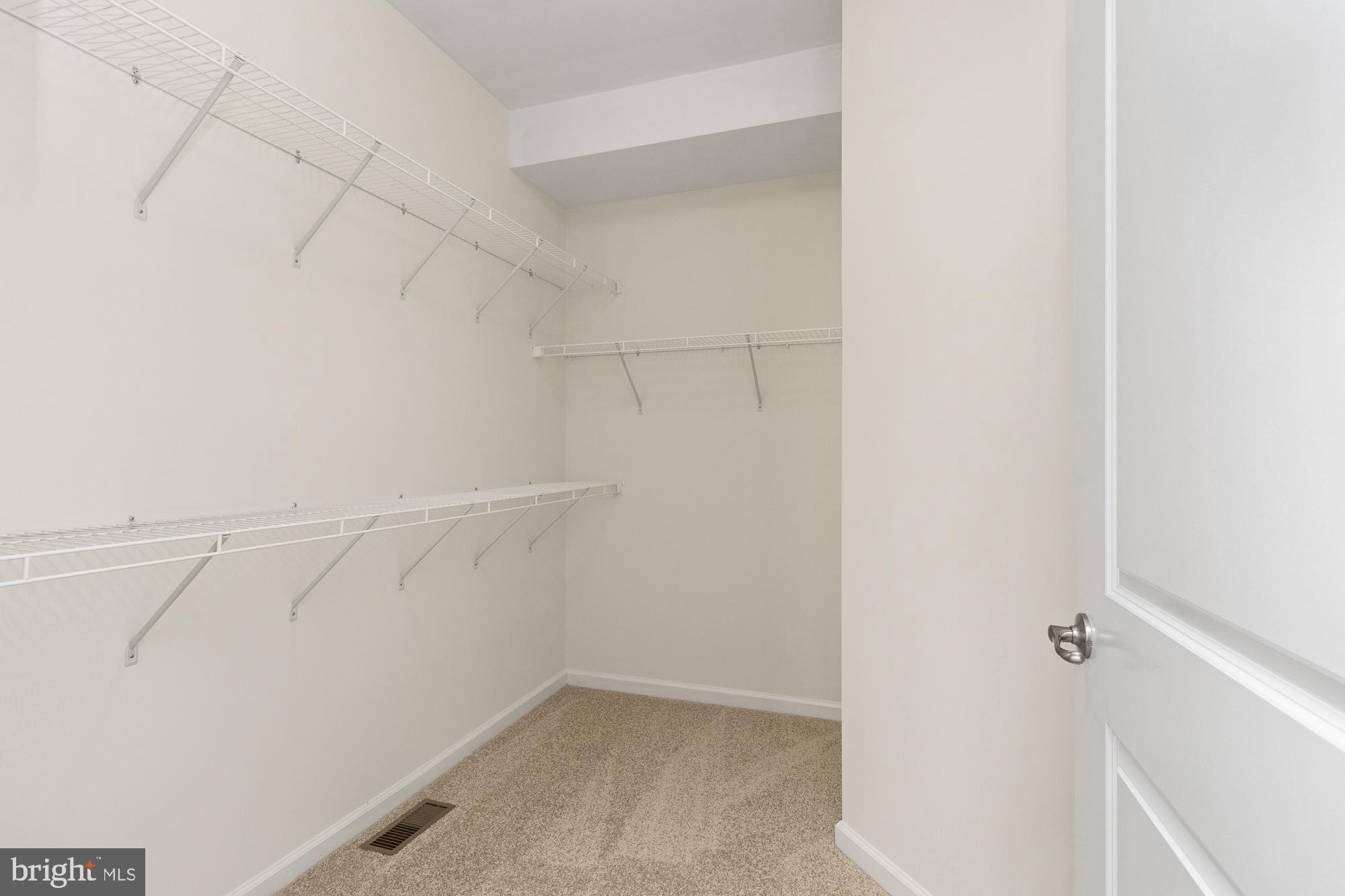 FALLSTON COMMONS - Residential