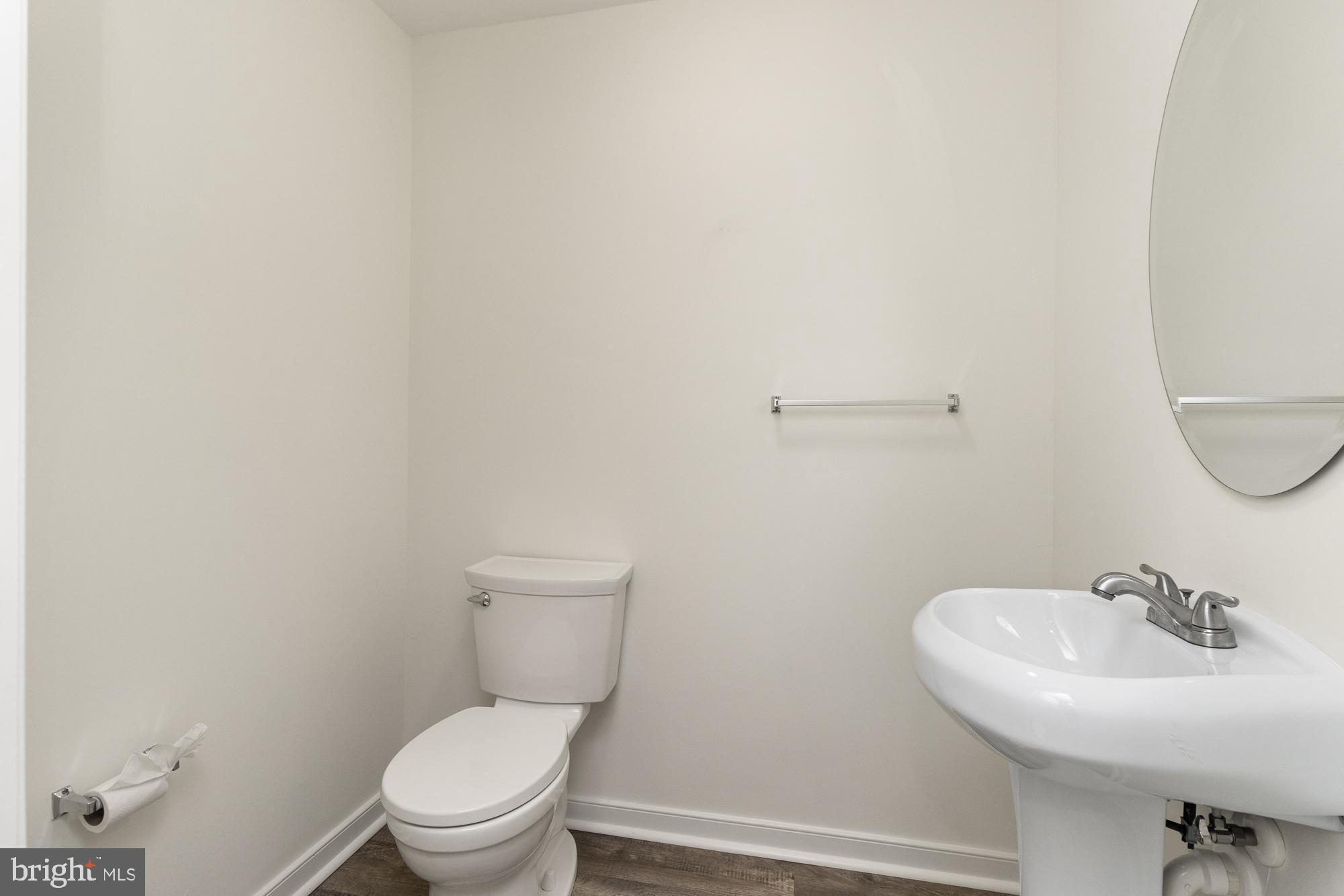 FALLSTON COMMONS - Residential