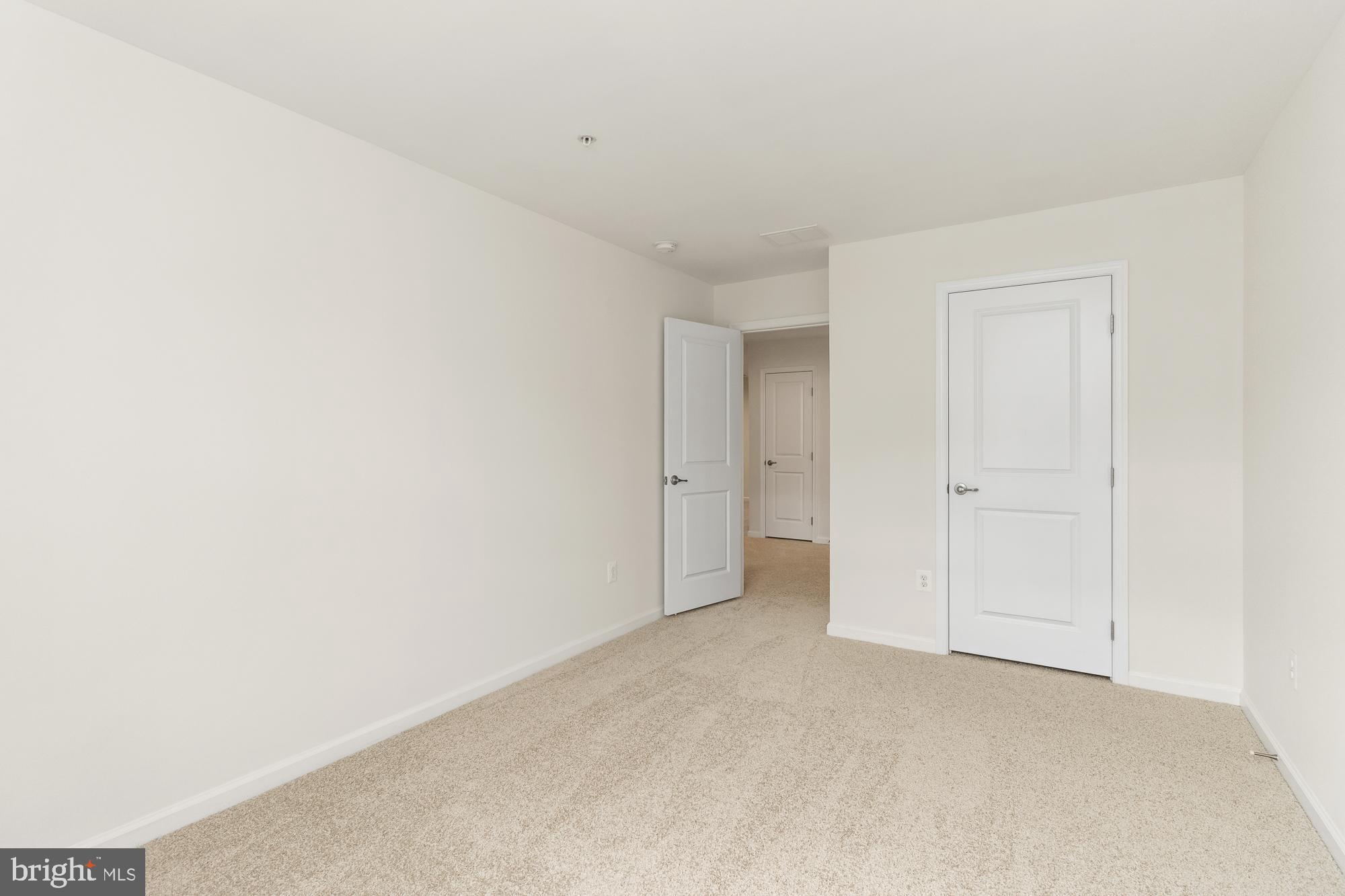 FALLSTON COMMONS - Residential