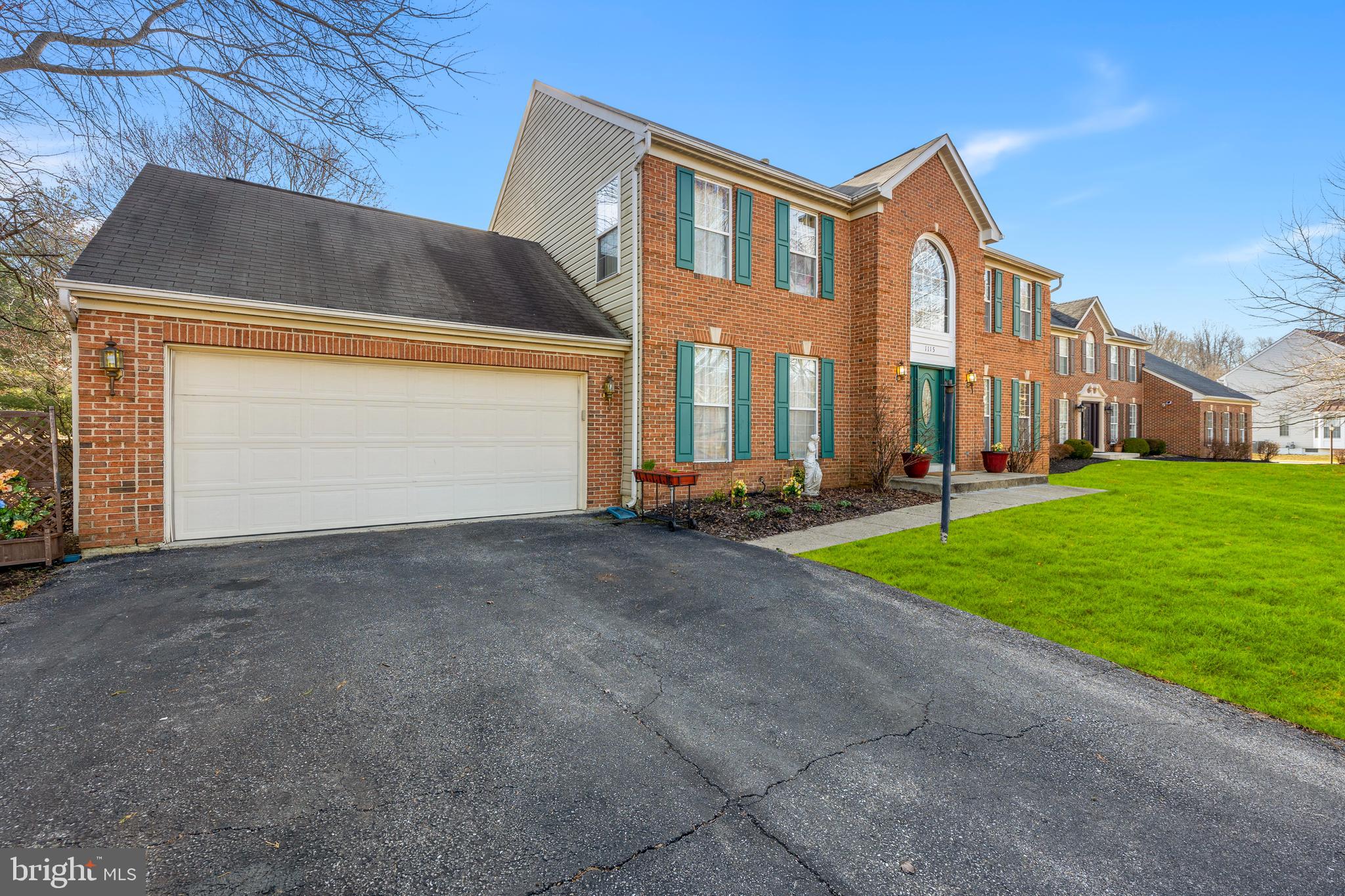 GROVEHURST - Residential