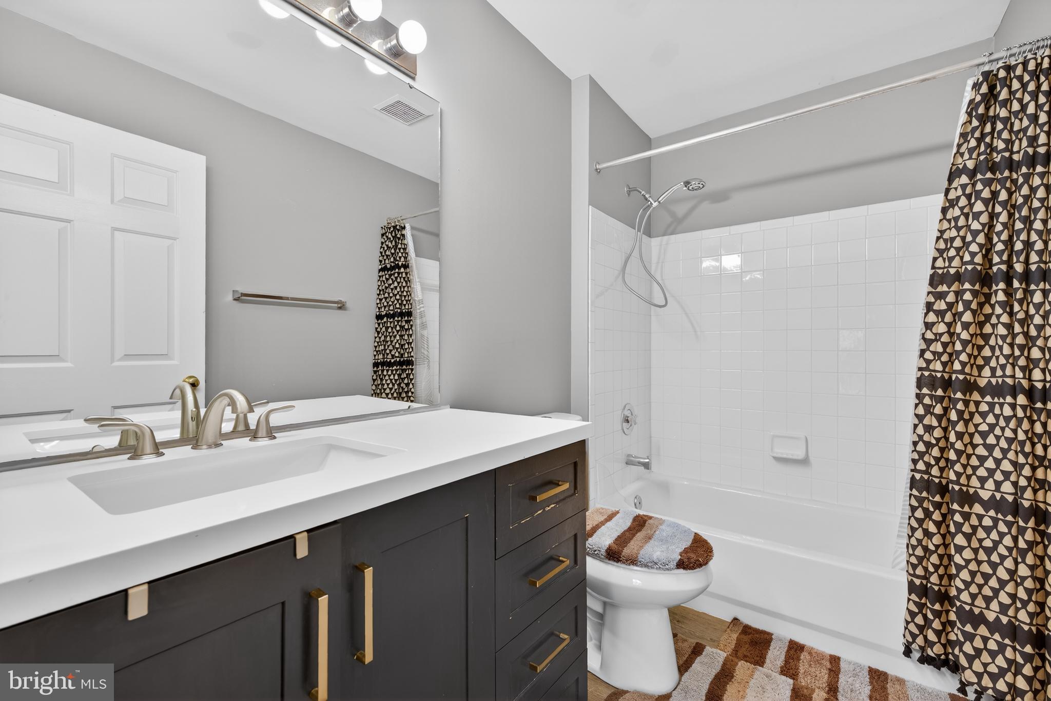 GROVEHURST - Residential