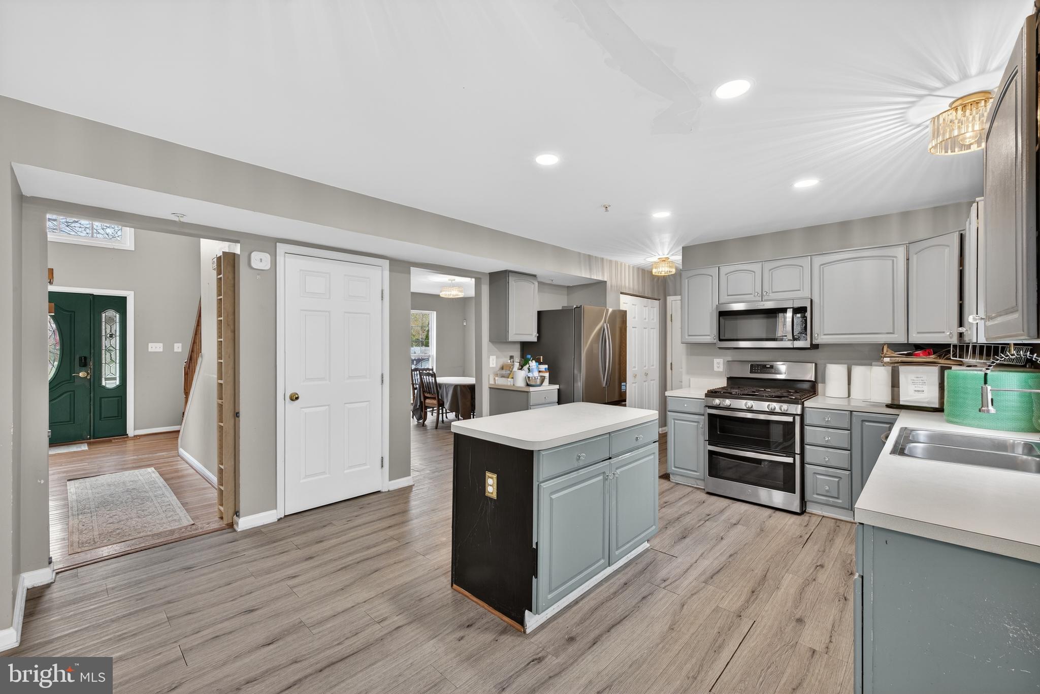 GROVEHURST - Residential