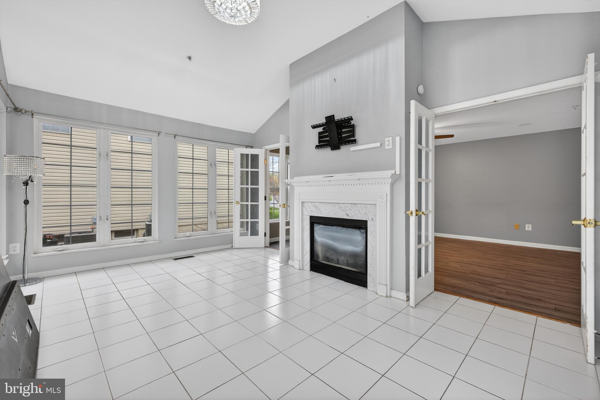 GROVEHURST - Residential