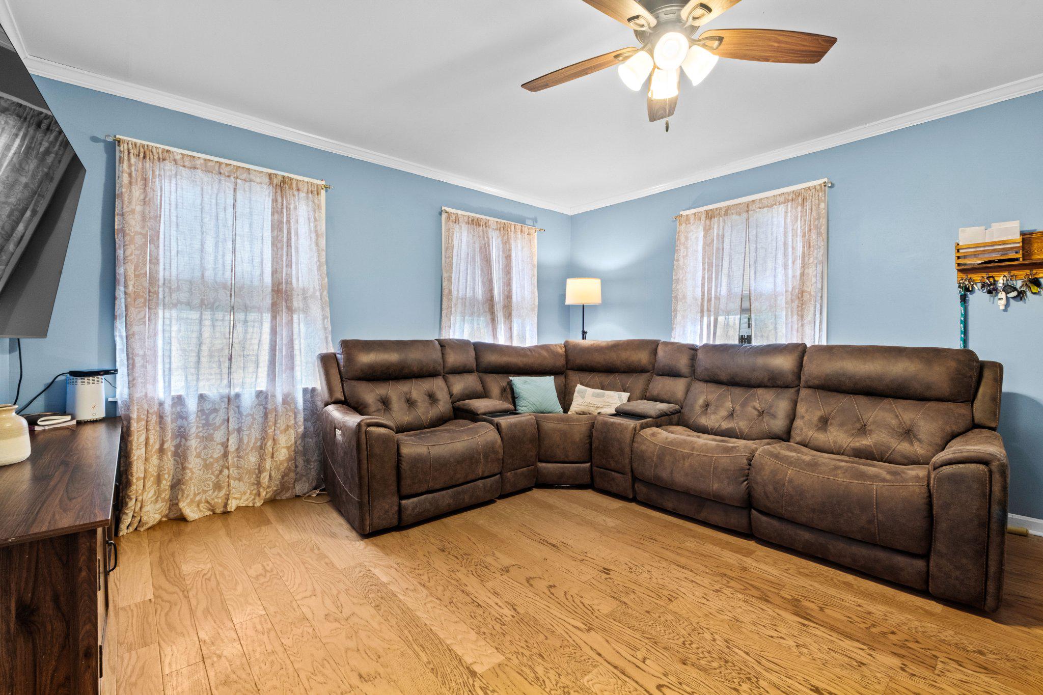 FEASTERVILLE HGTS - Residential