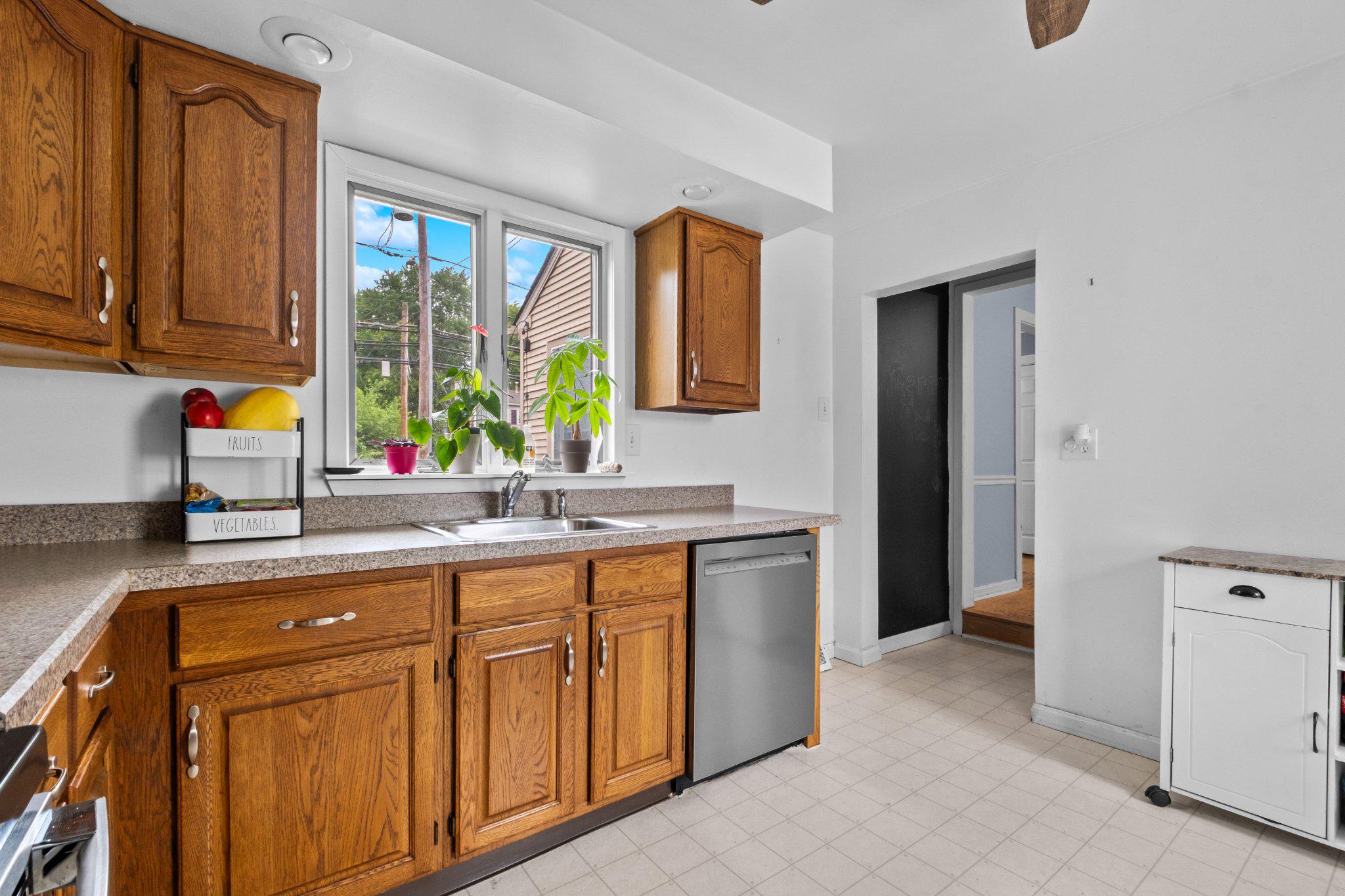 FEASTERVILLE HGTS - Residential