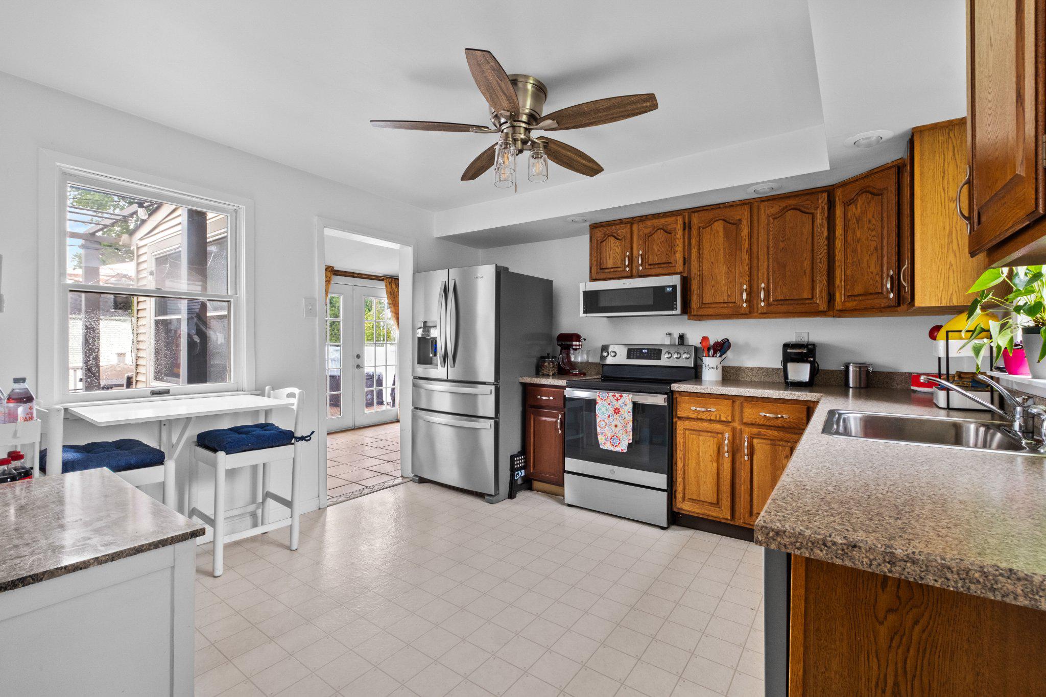 FEASTERVILLE HGTS - Residential