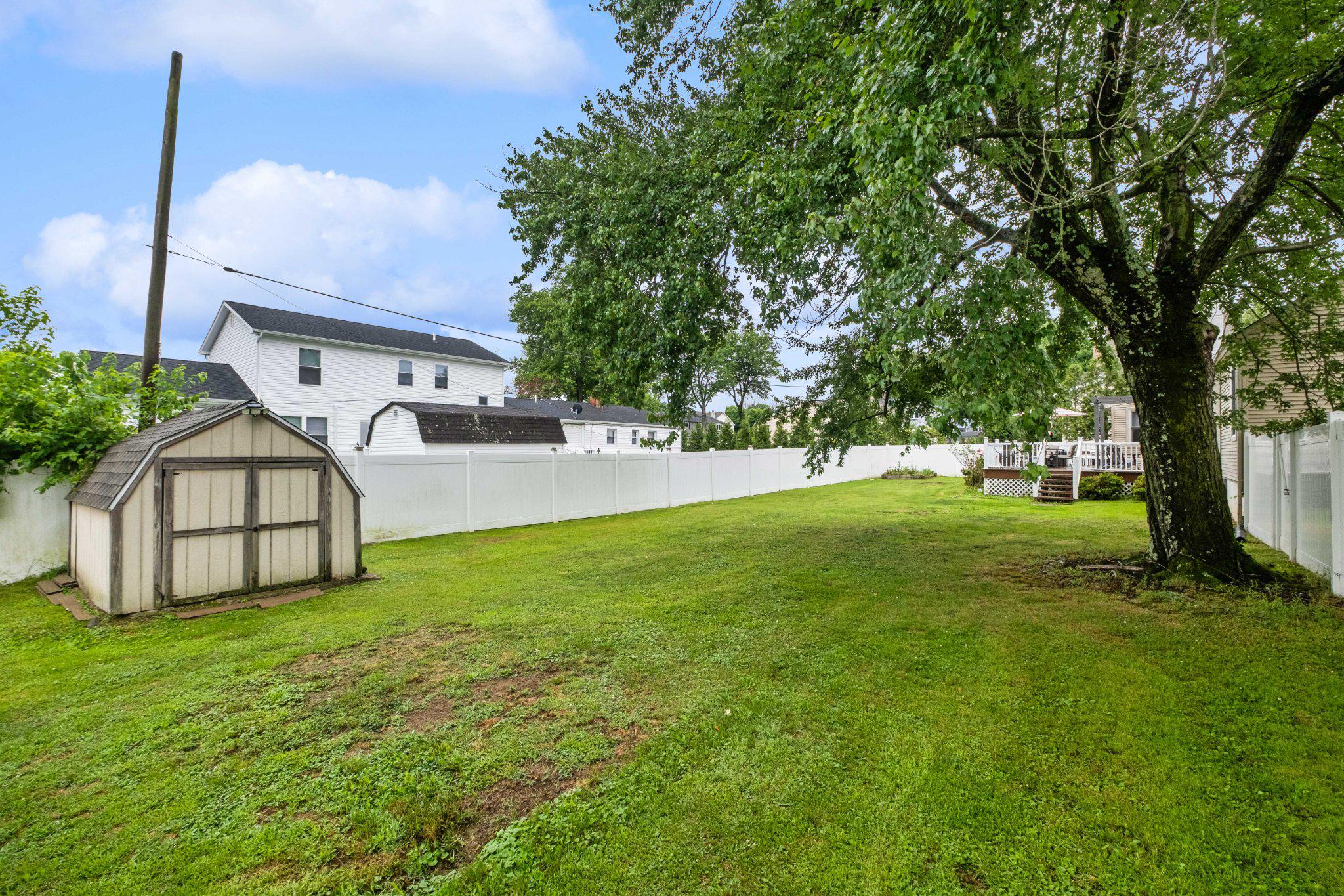 FEASTERVILLE HGTS - Residential