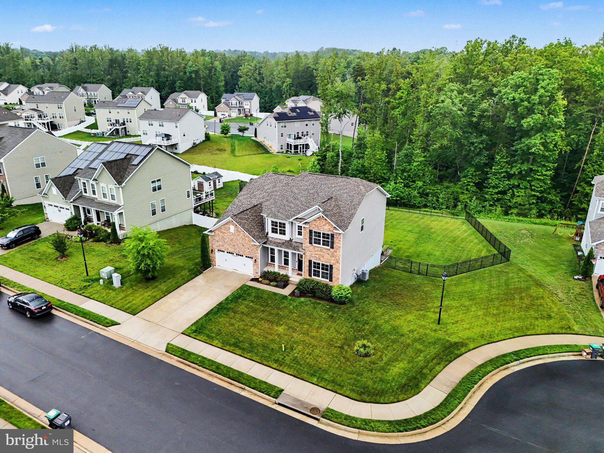 SHELTON WOODS - Residential