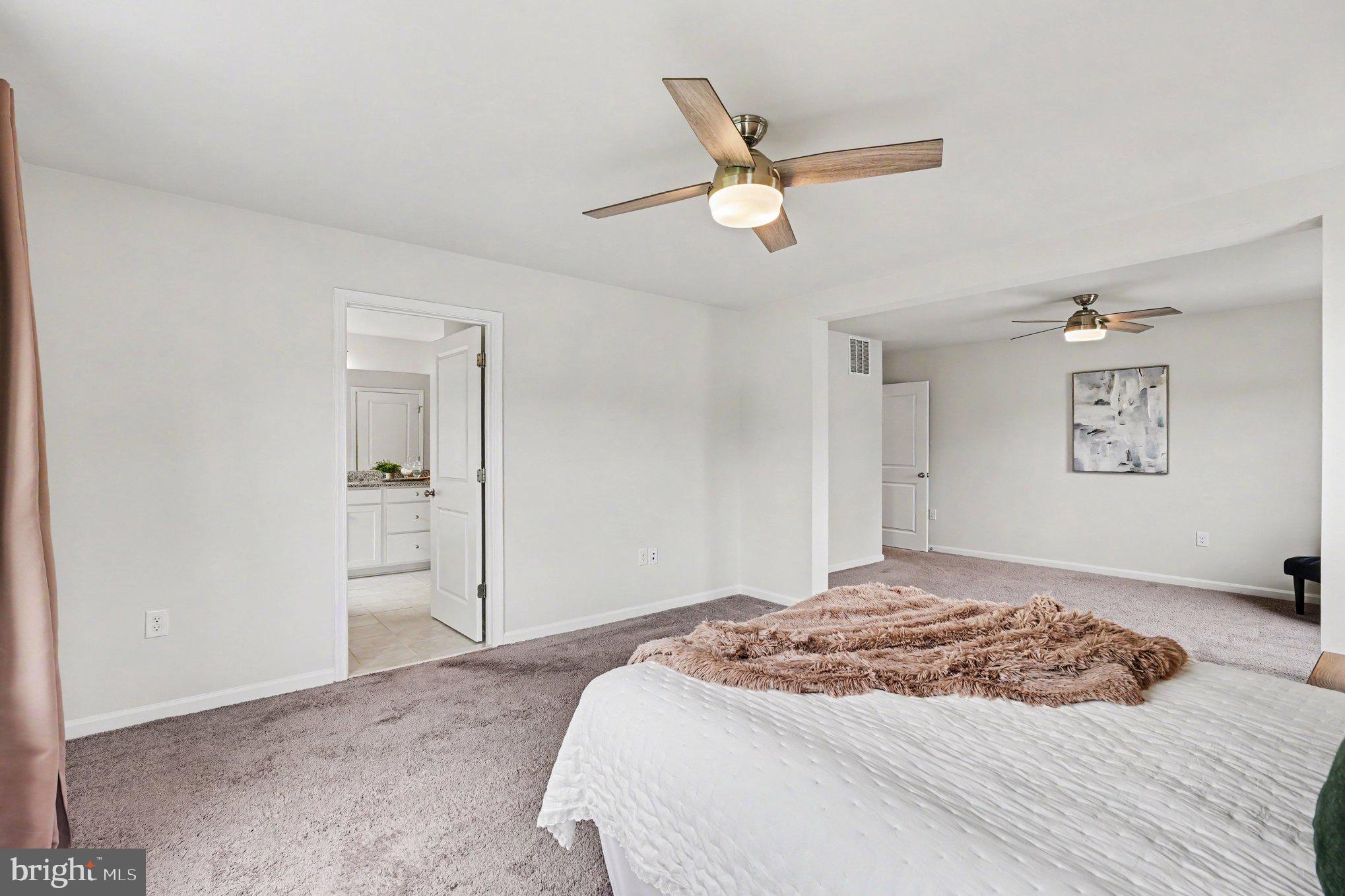 SHELTON WOODS - Residential
