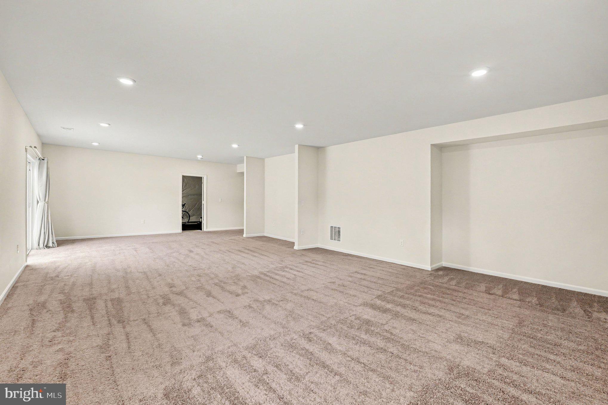 SHELTON WOODS - Residential