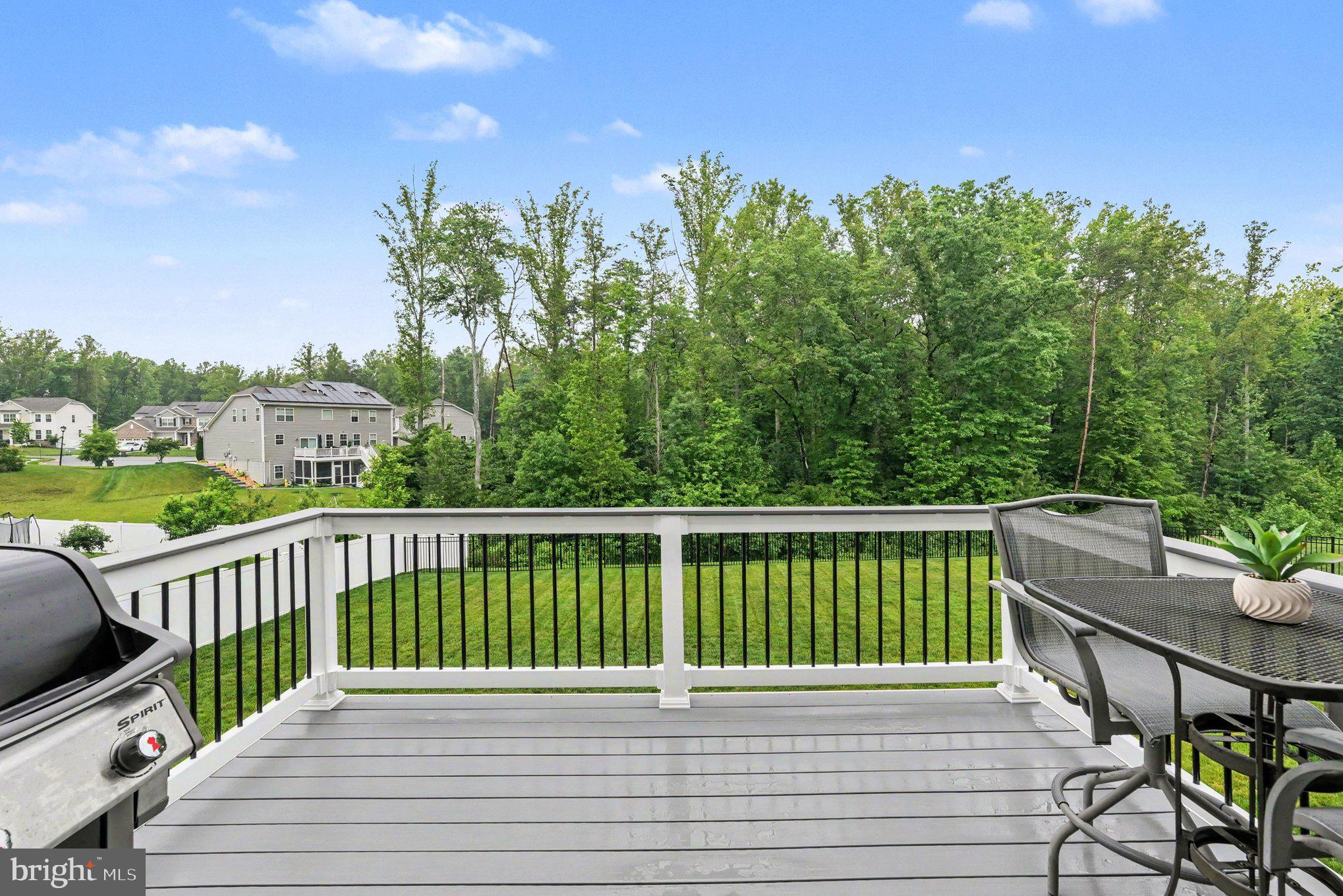 SHELTON WOODS - Residential