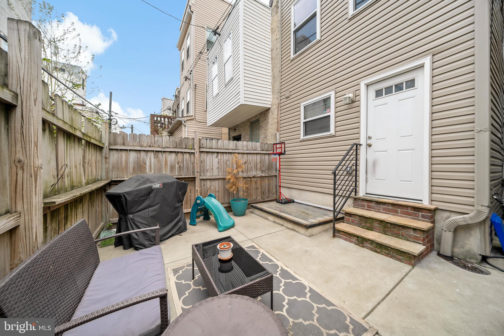 GRAYS FERRY - Residential Lease