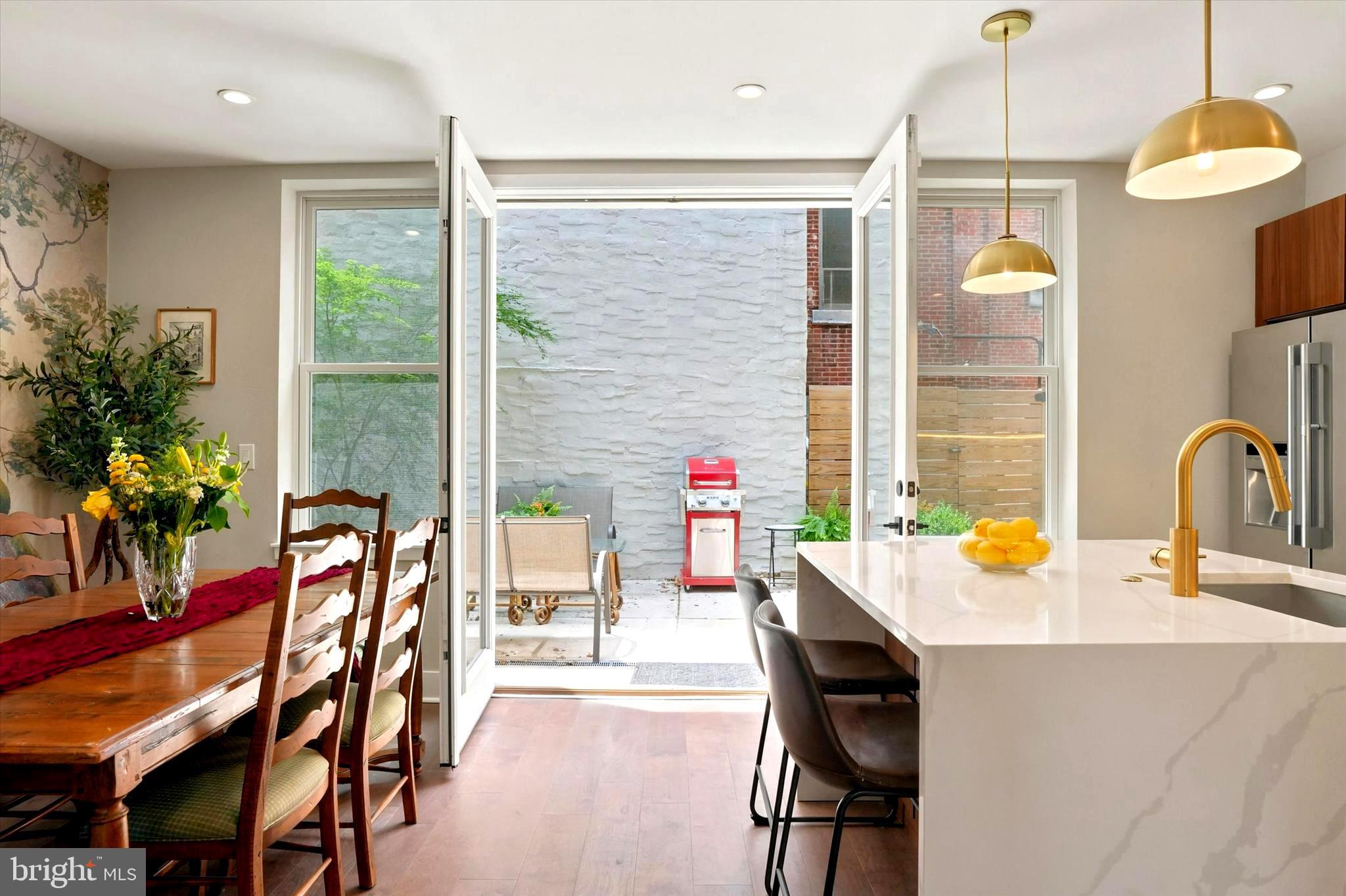 BELLA VISTA - Residential