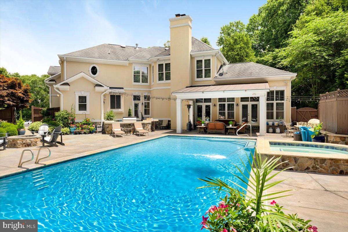 AIRSTON AT FOX MILL - Residential