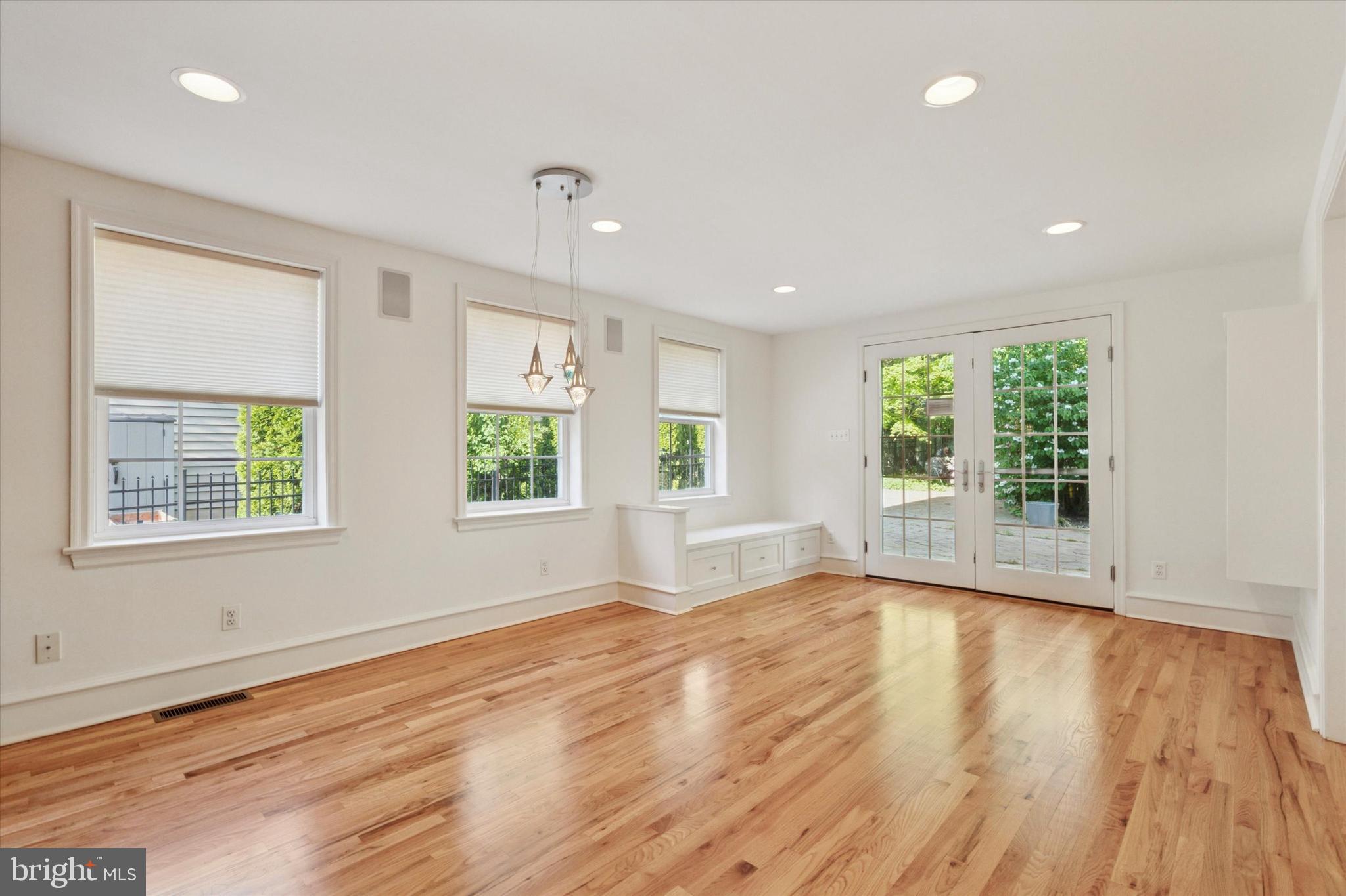 SHORTRIDGE - Residential
