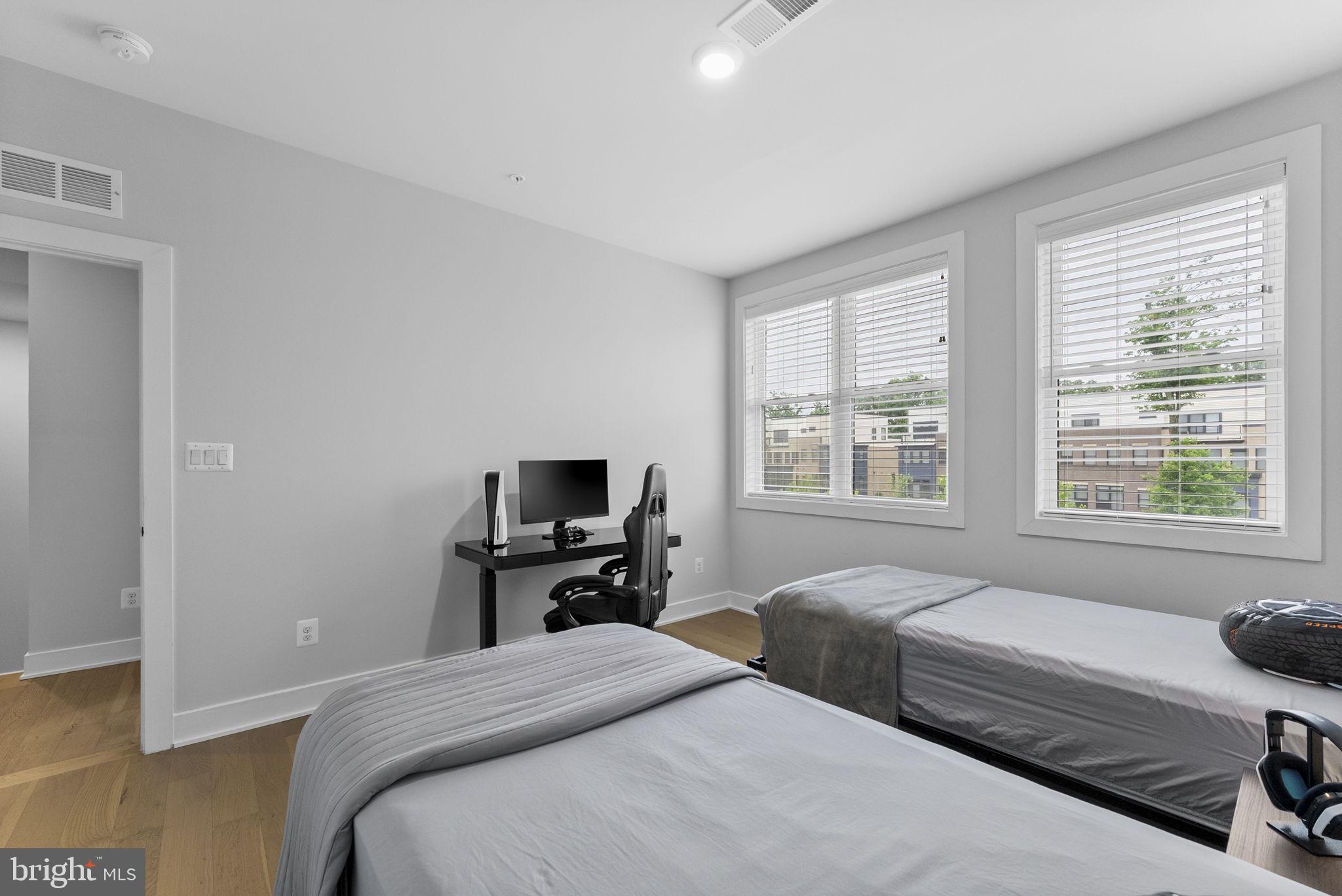 BRAMBLETON - Residential