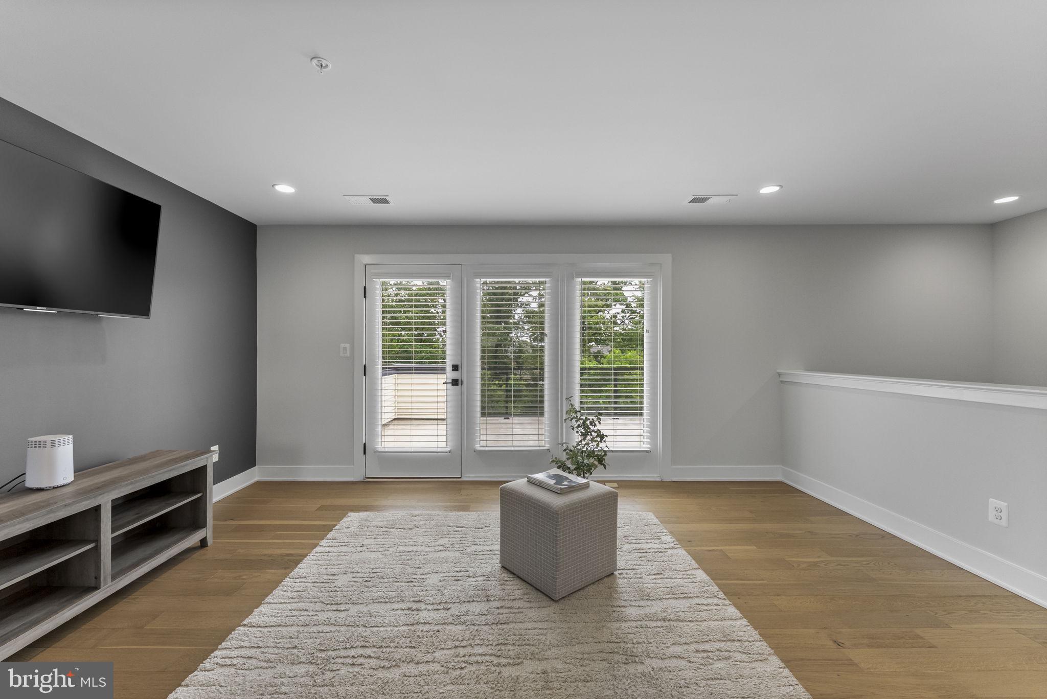 BRAMBLETON - Residential