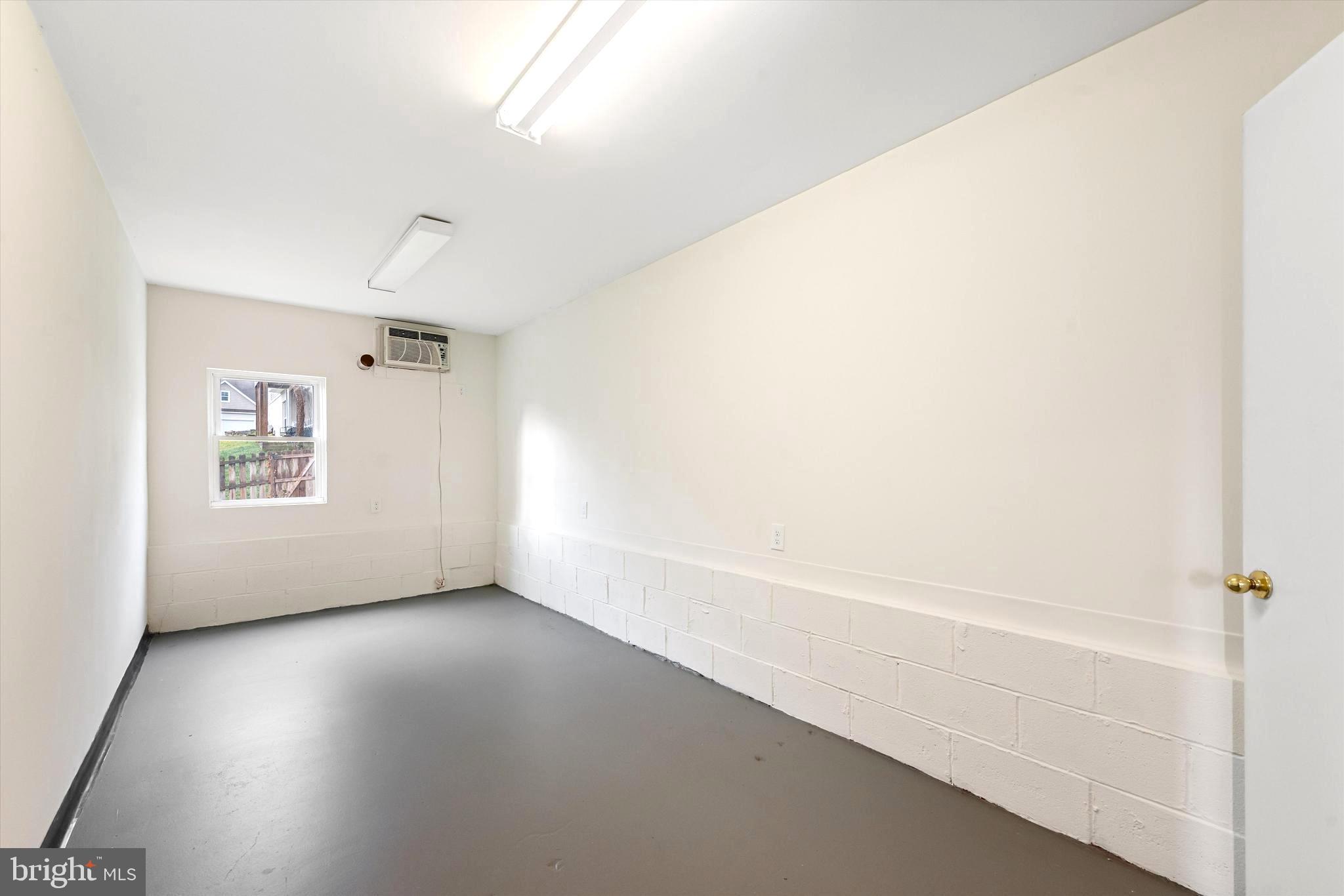 TOAN & YOST - Residential
