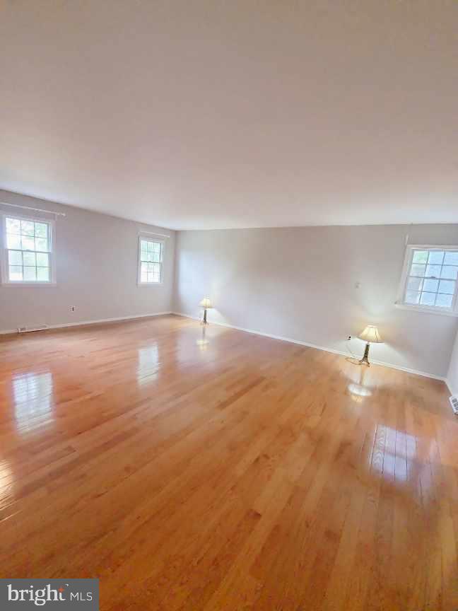 LEXTON WOODS - Residential
