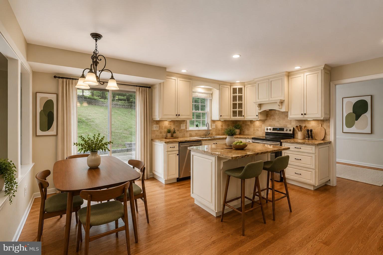 LEXTON WOODS - Residential