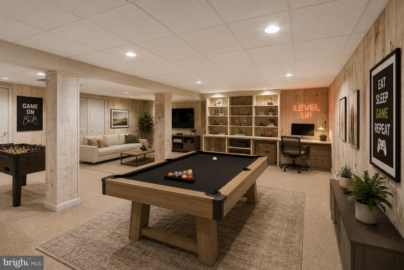 LEXTON WOODS - Residential