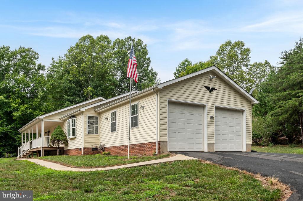 TALL PINES - Residential