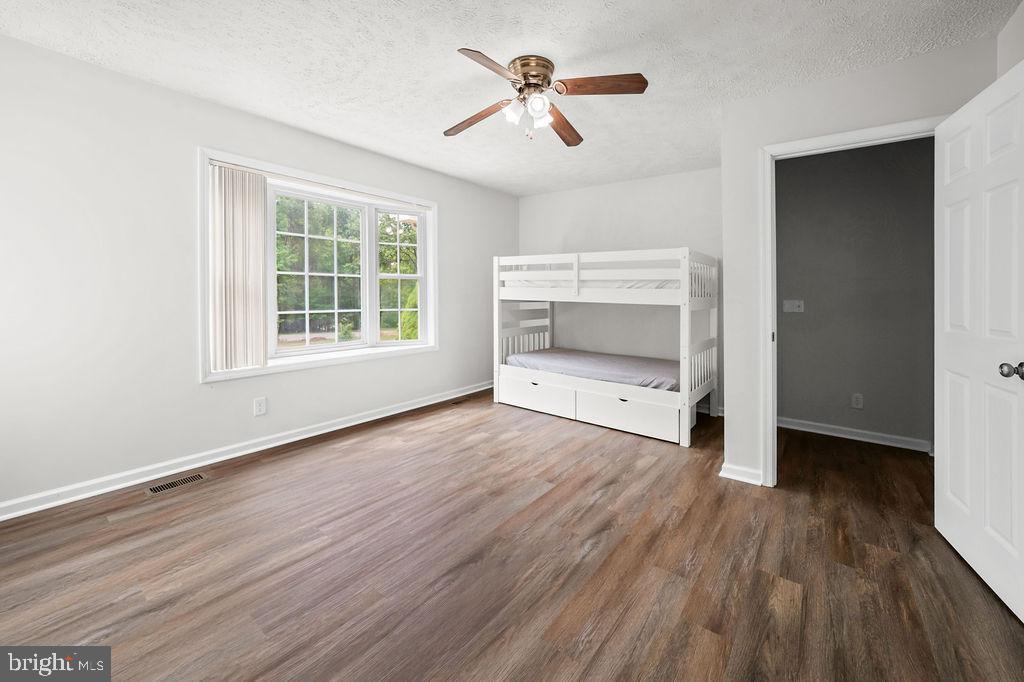 TALL PINES - Residential