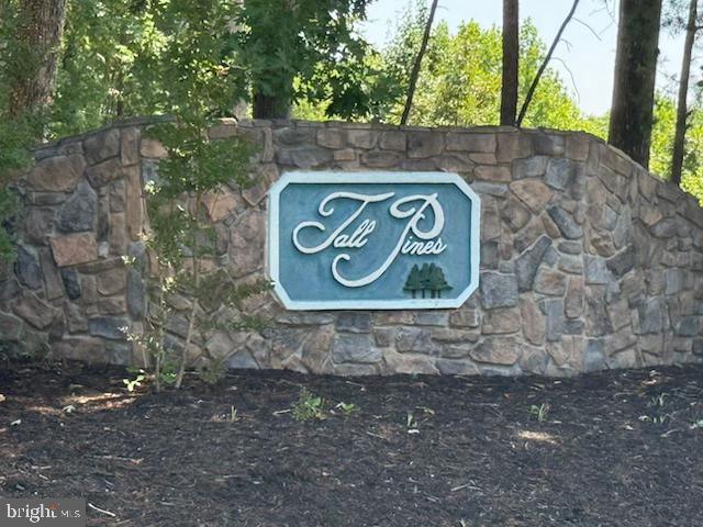 TALL PINES - Residential