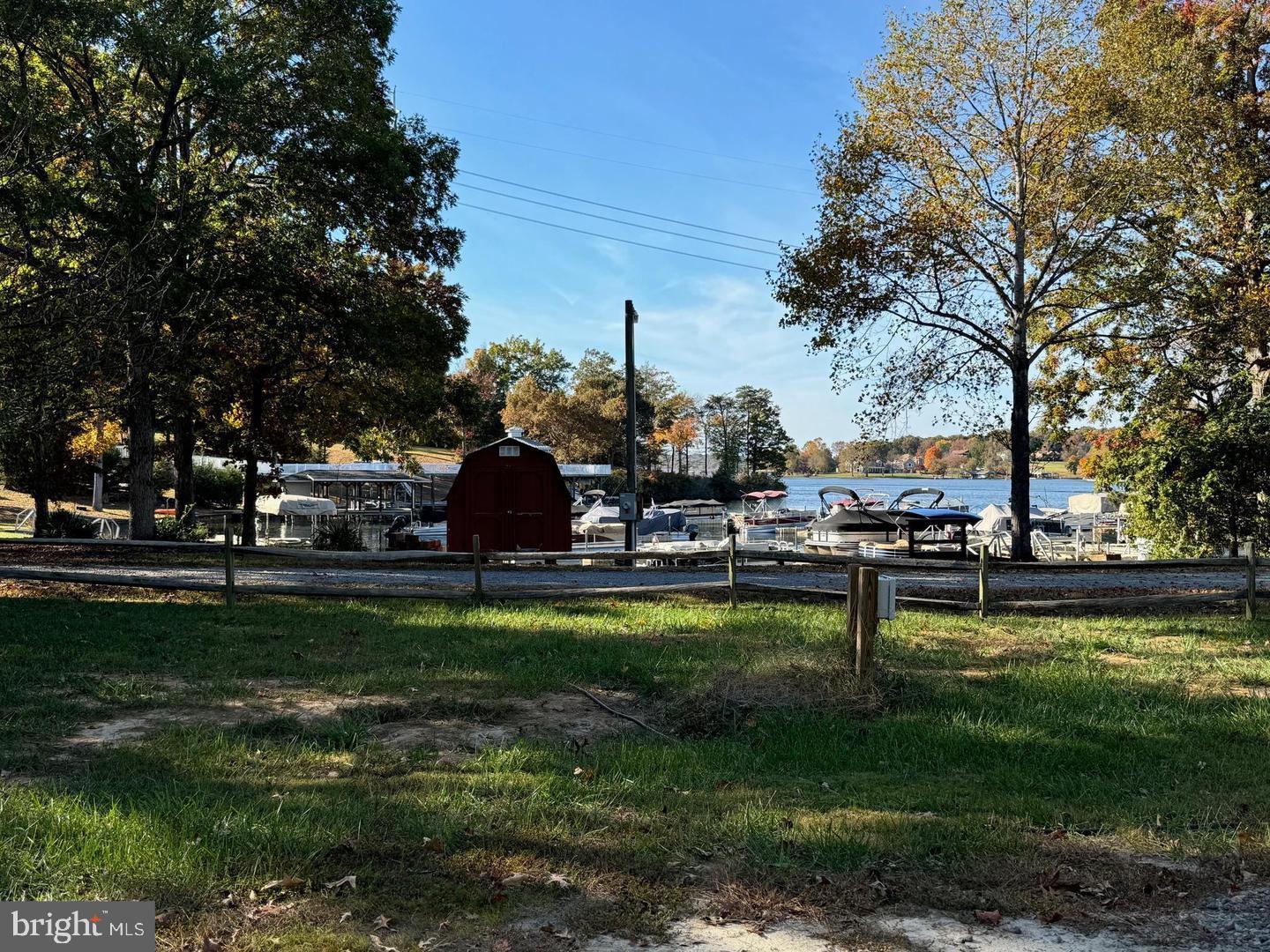 TALL PINES - Residential
