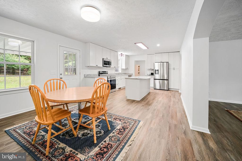 TALL PINES - Residential