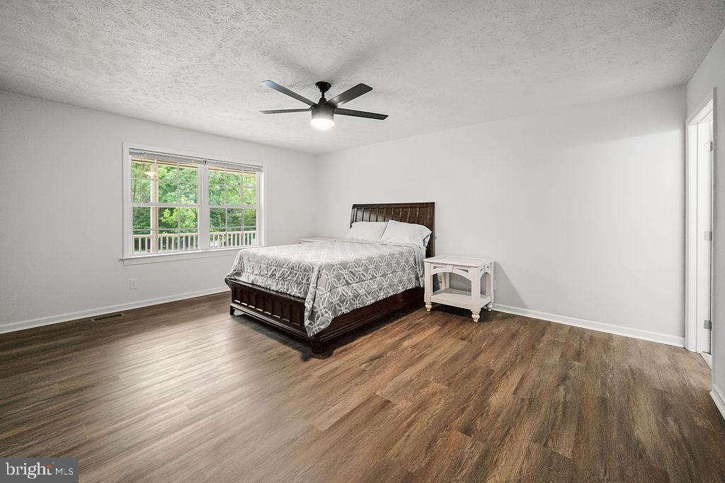 TALL PINES - Residential