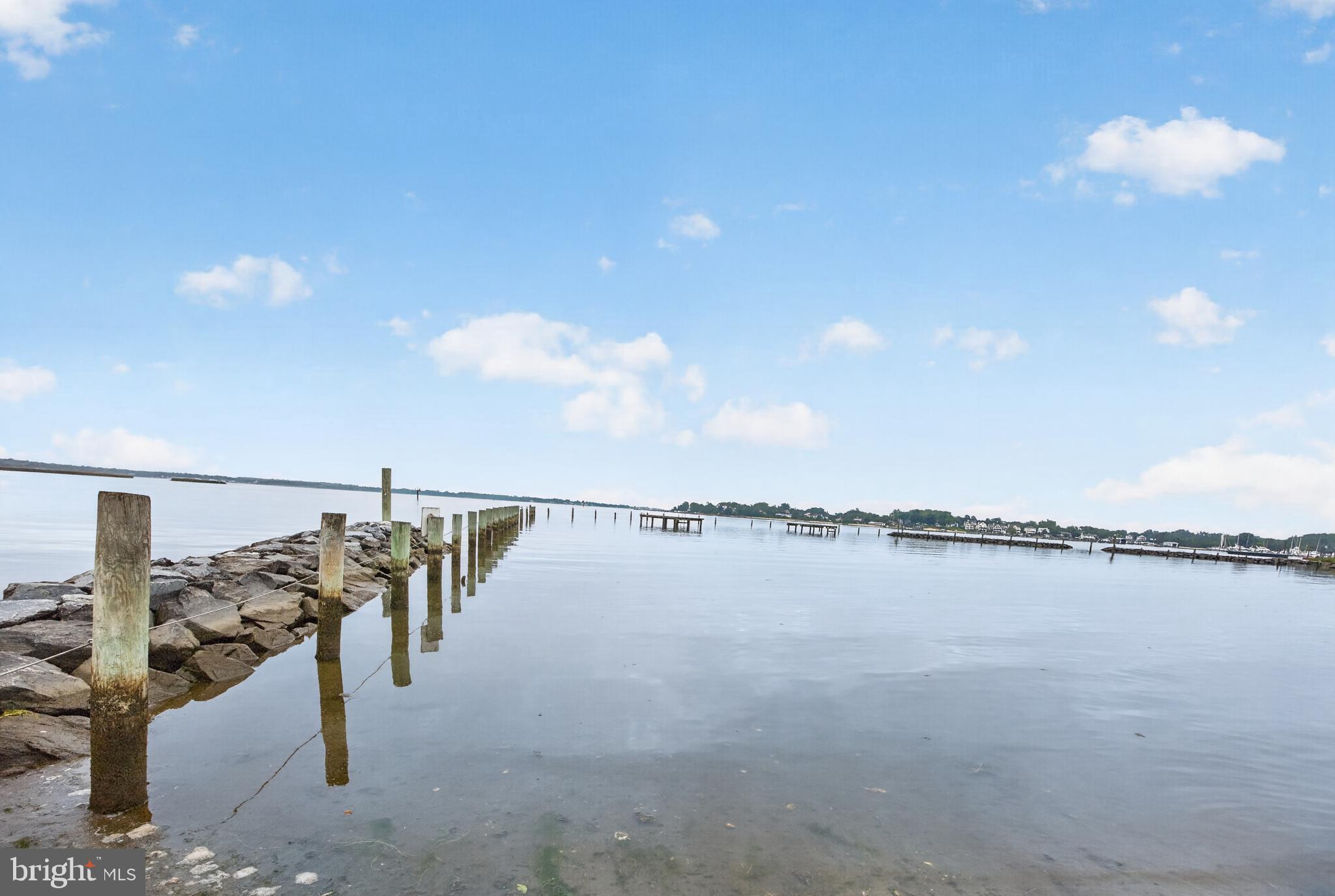 SELBY ON THE BAY - Residential