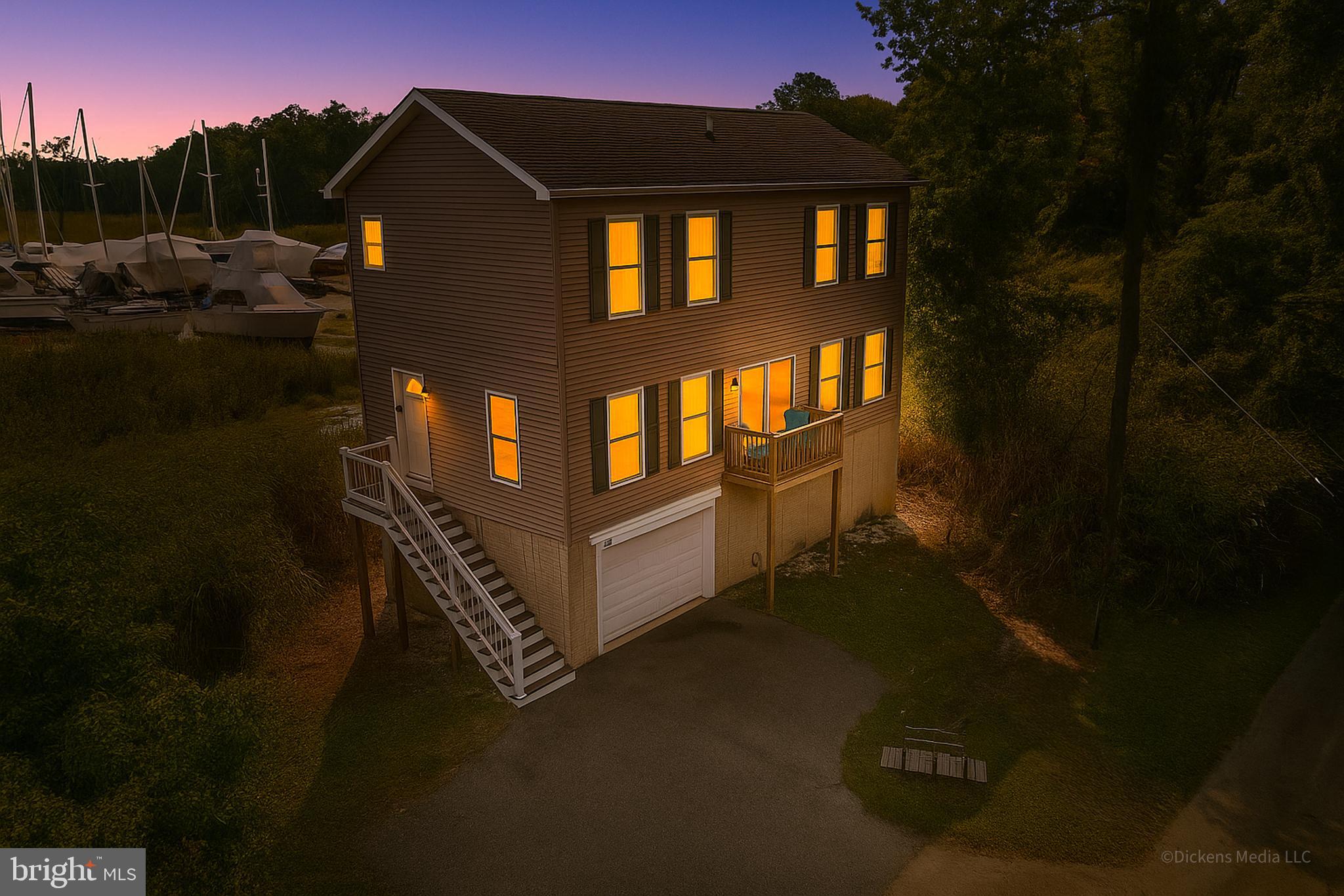 SELBY ON THE BAY - Residential