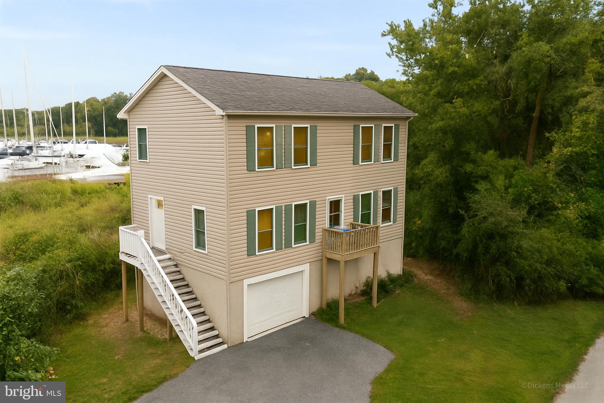 SELBY ON THE BAY - Residential