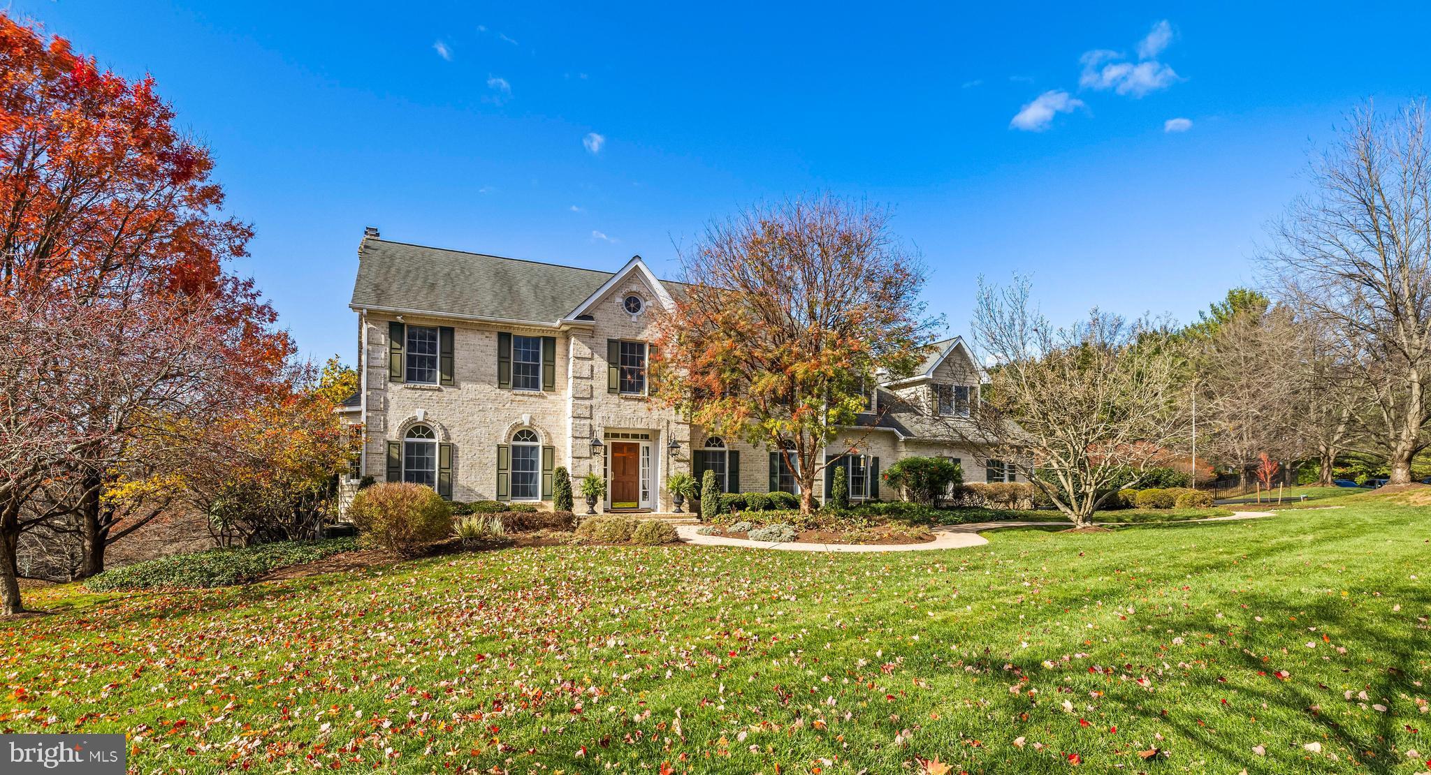 HILLSYDE HUNT - Residential