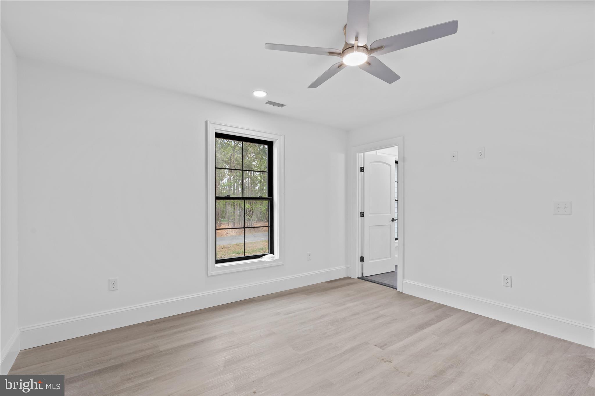 BAY OAKS - Residential