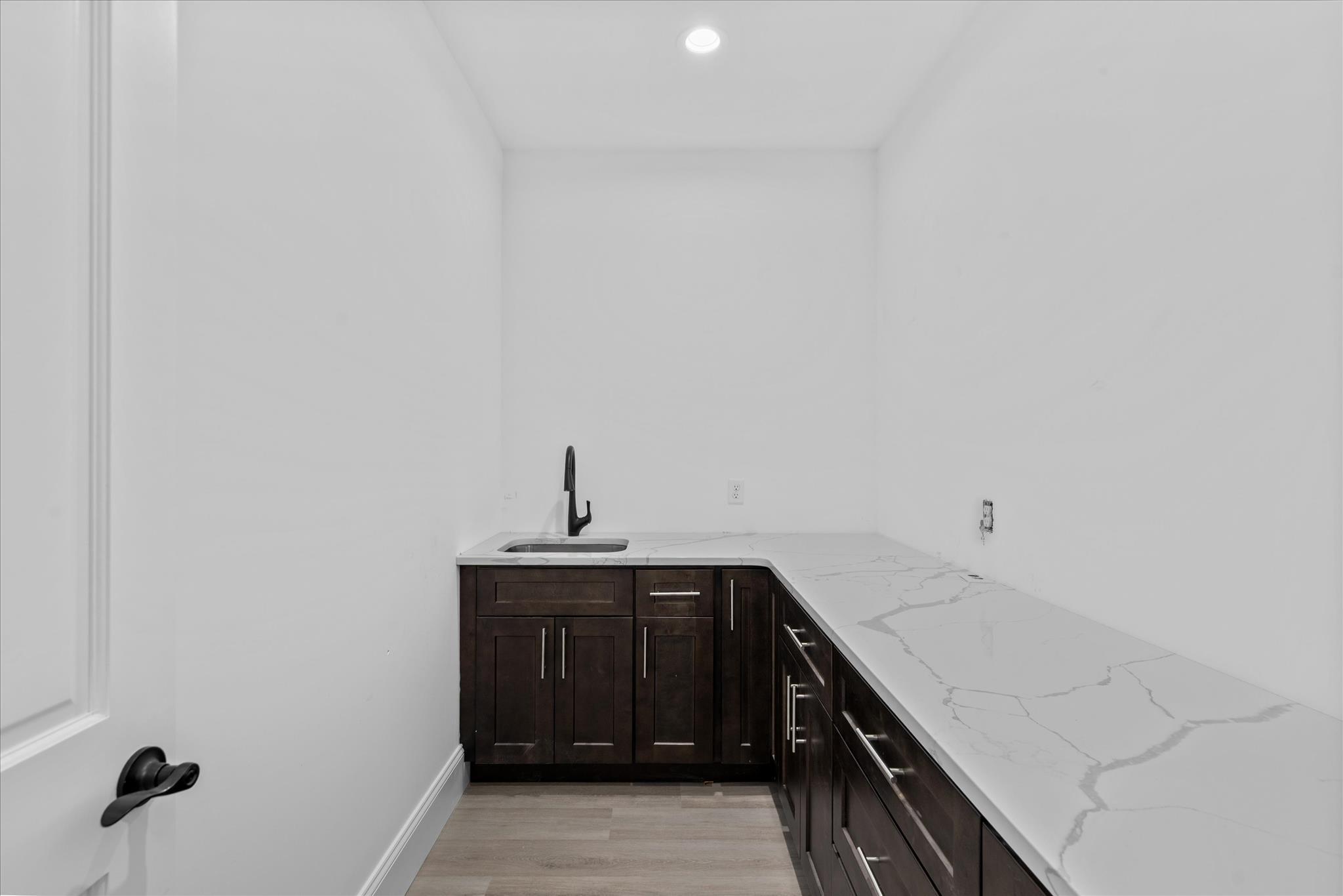 BAY OAKS - Residential