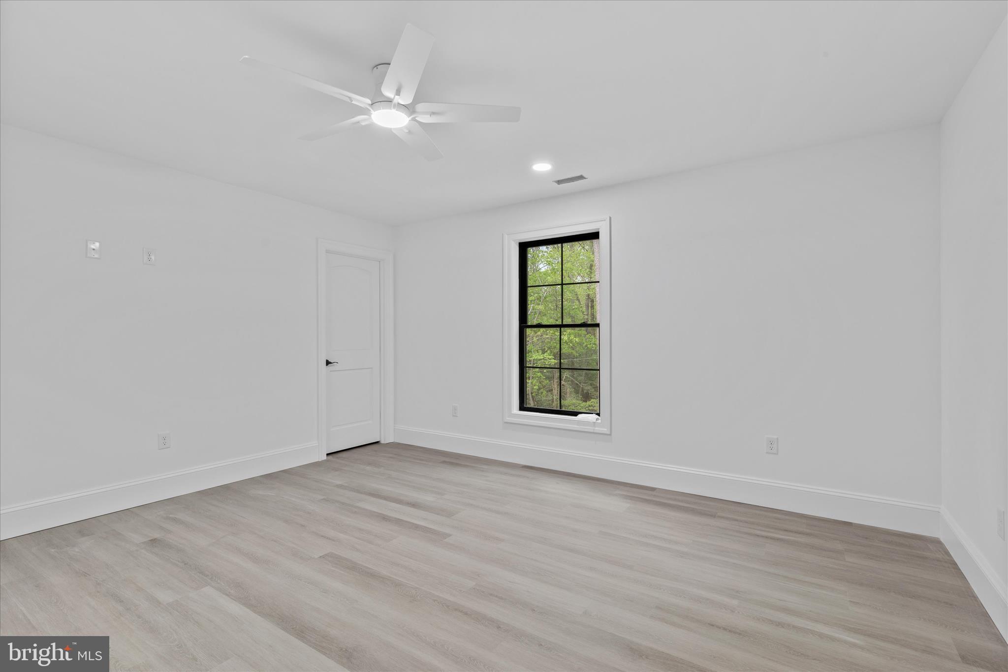 BAY OAKS - Residential