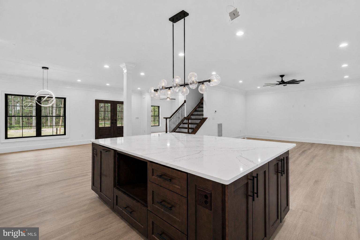 BAY OAKS - Residential